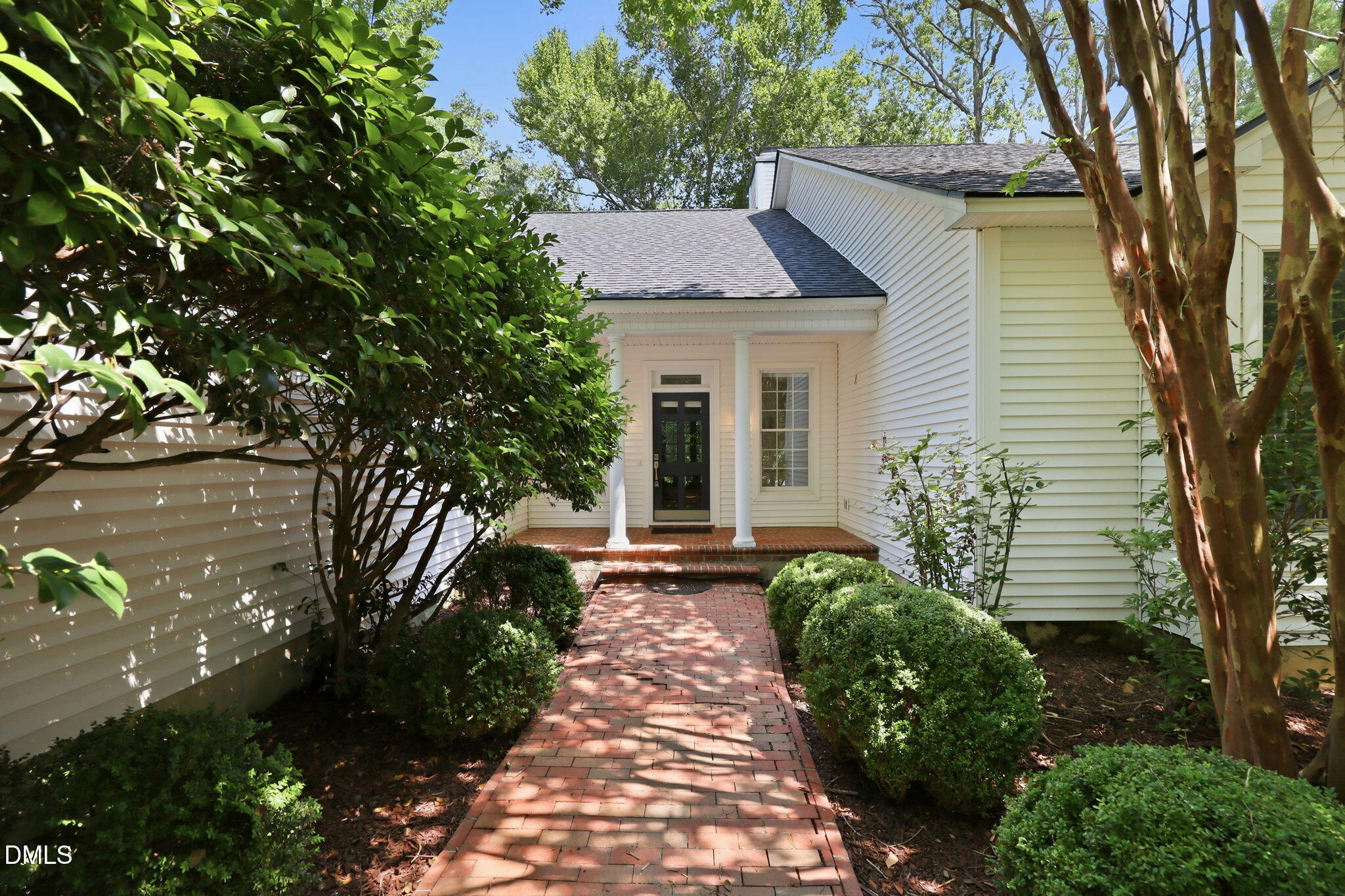 804 Millcroft Property Photo 6