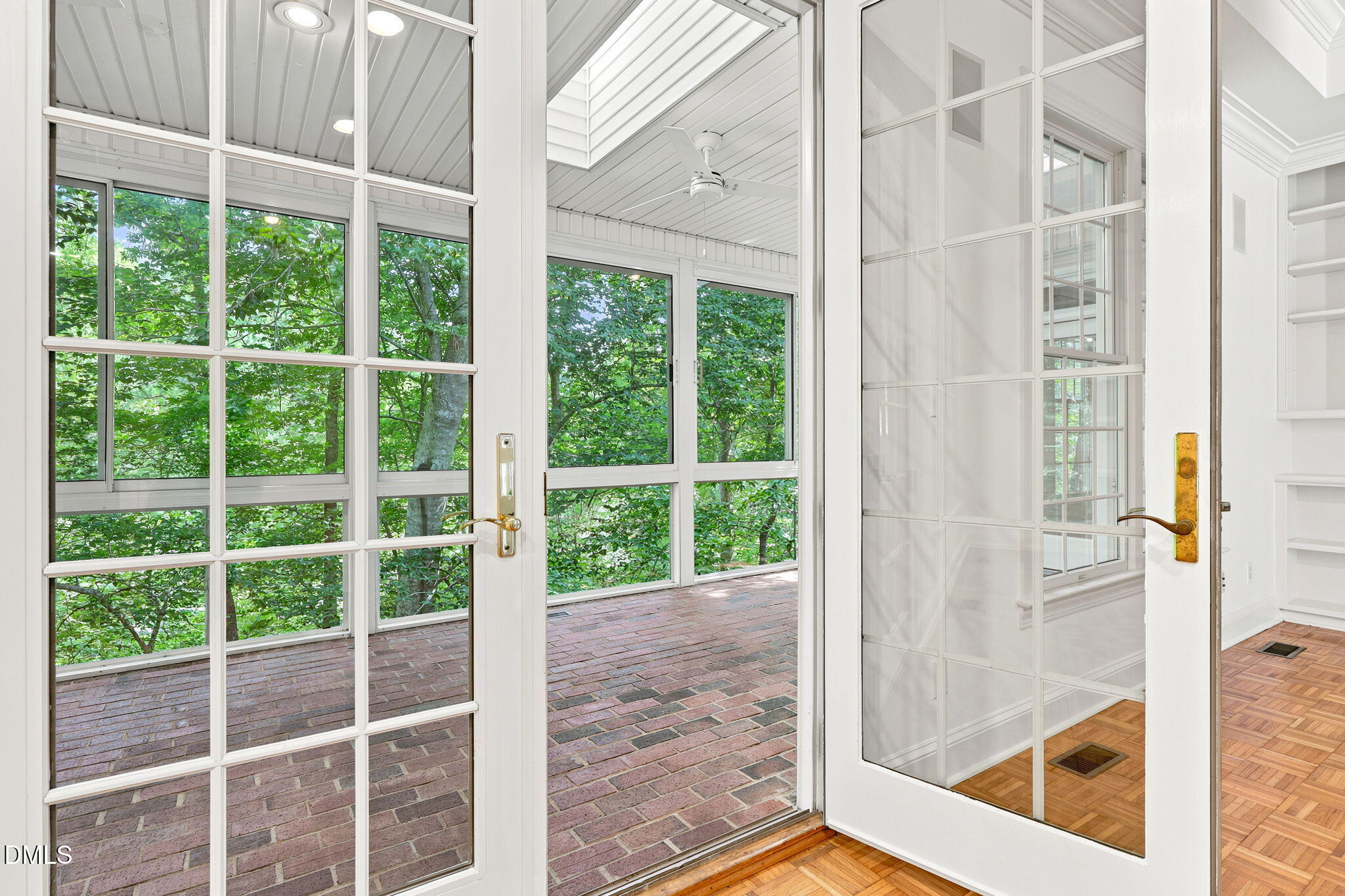 804 Millcroft Property Photo 35