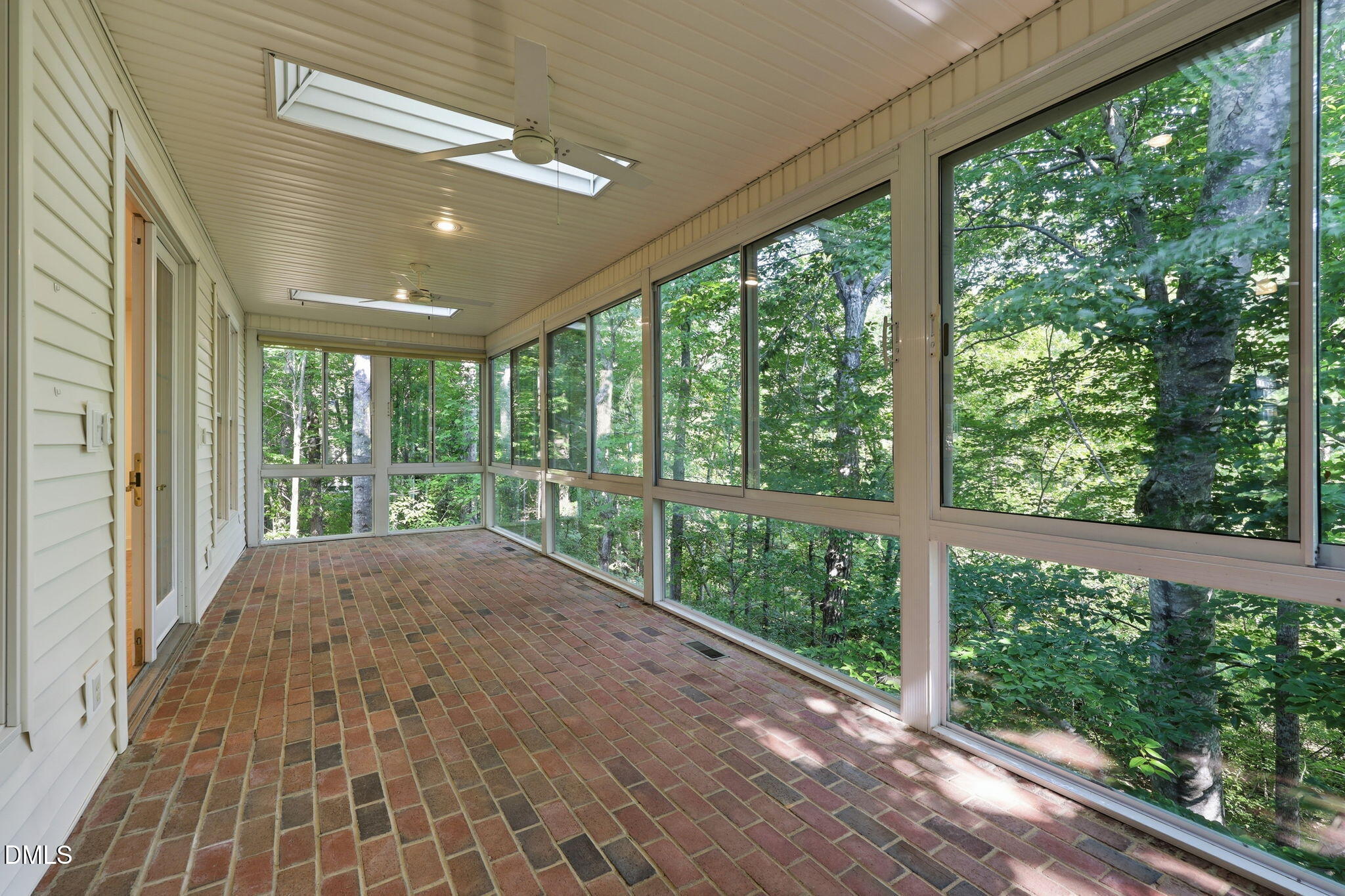 804 Millcroft Property Photo 39