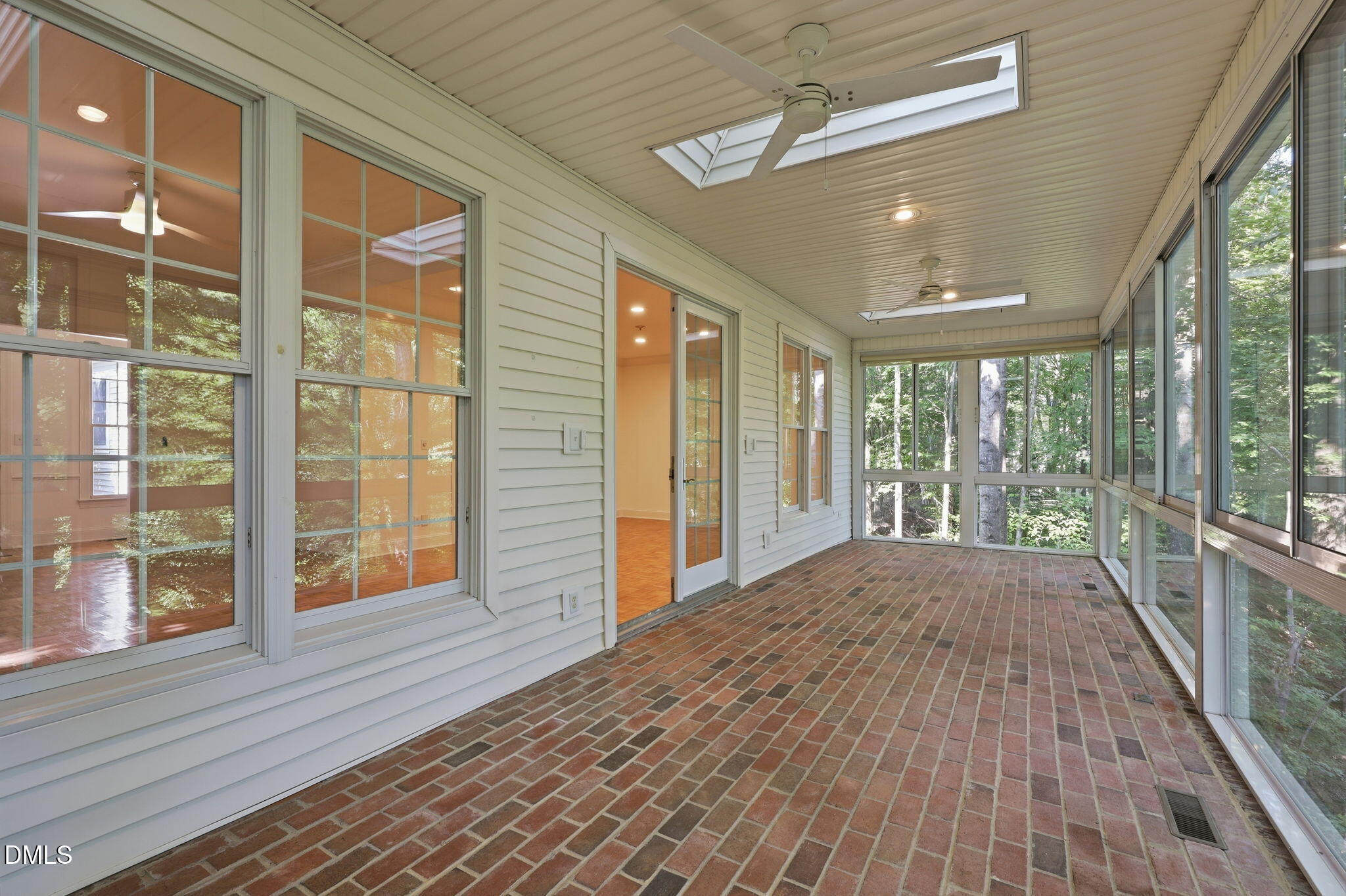 804 Millcroft Property Photo 40