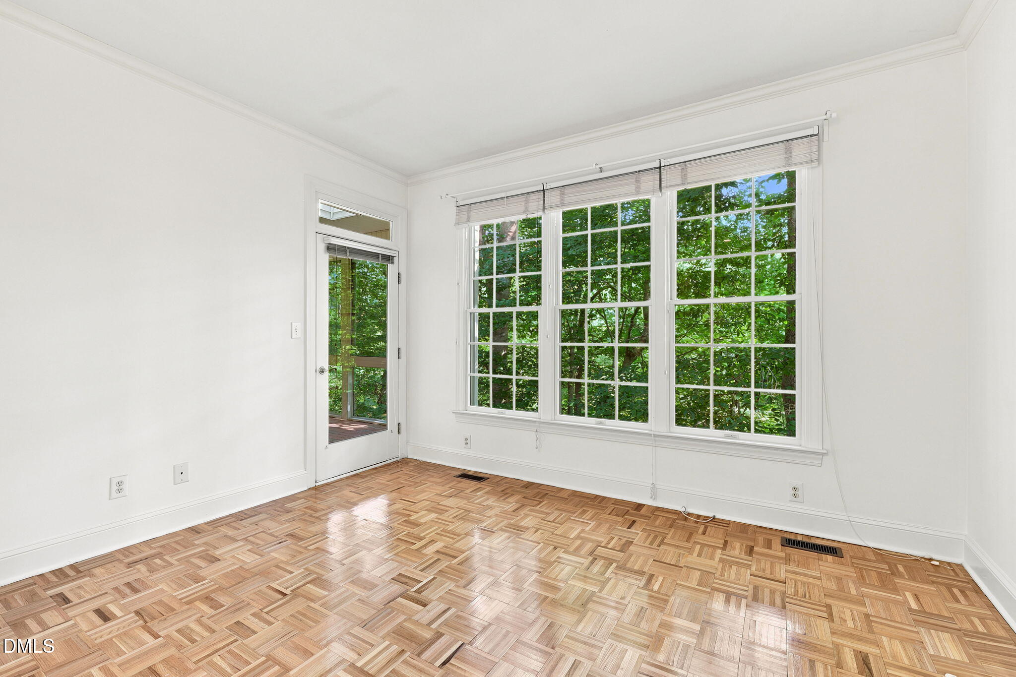 804 Millcroft Property Photo 48
