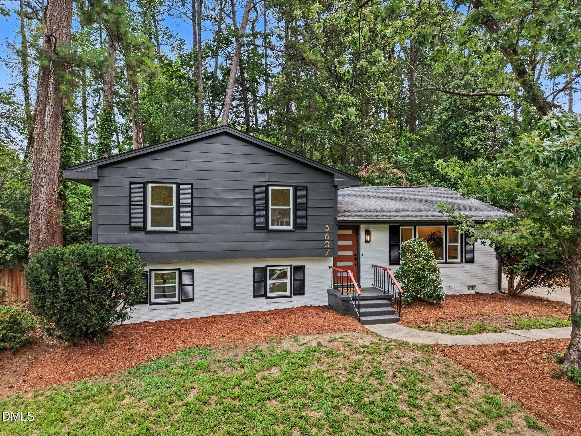 3607 Woodlea Drive Property Photo 2