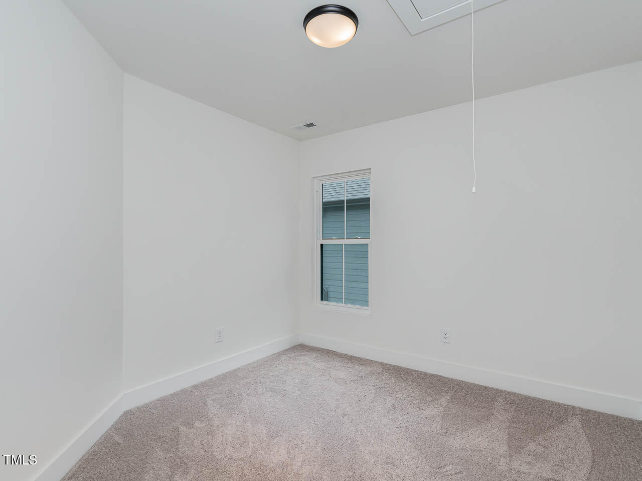 614 E Ellerbee Street Property Photo 11