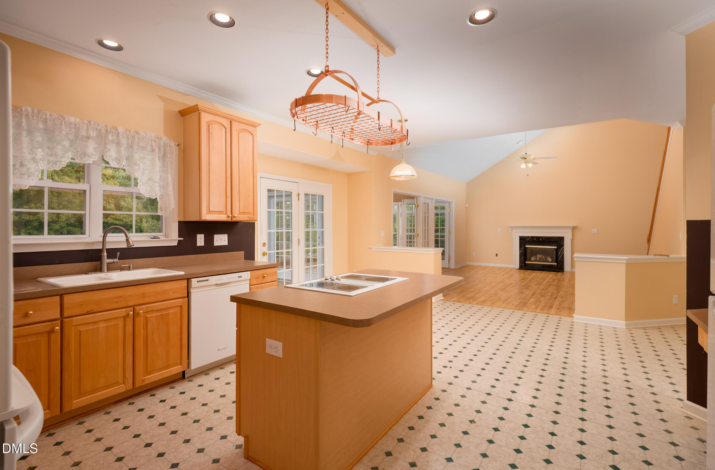 533 Carriage Woods Circle Property Photo 11