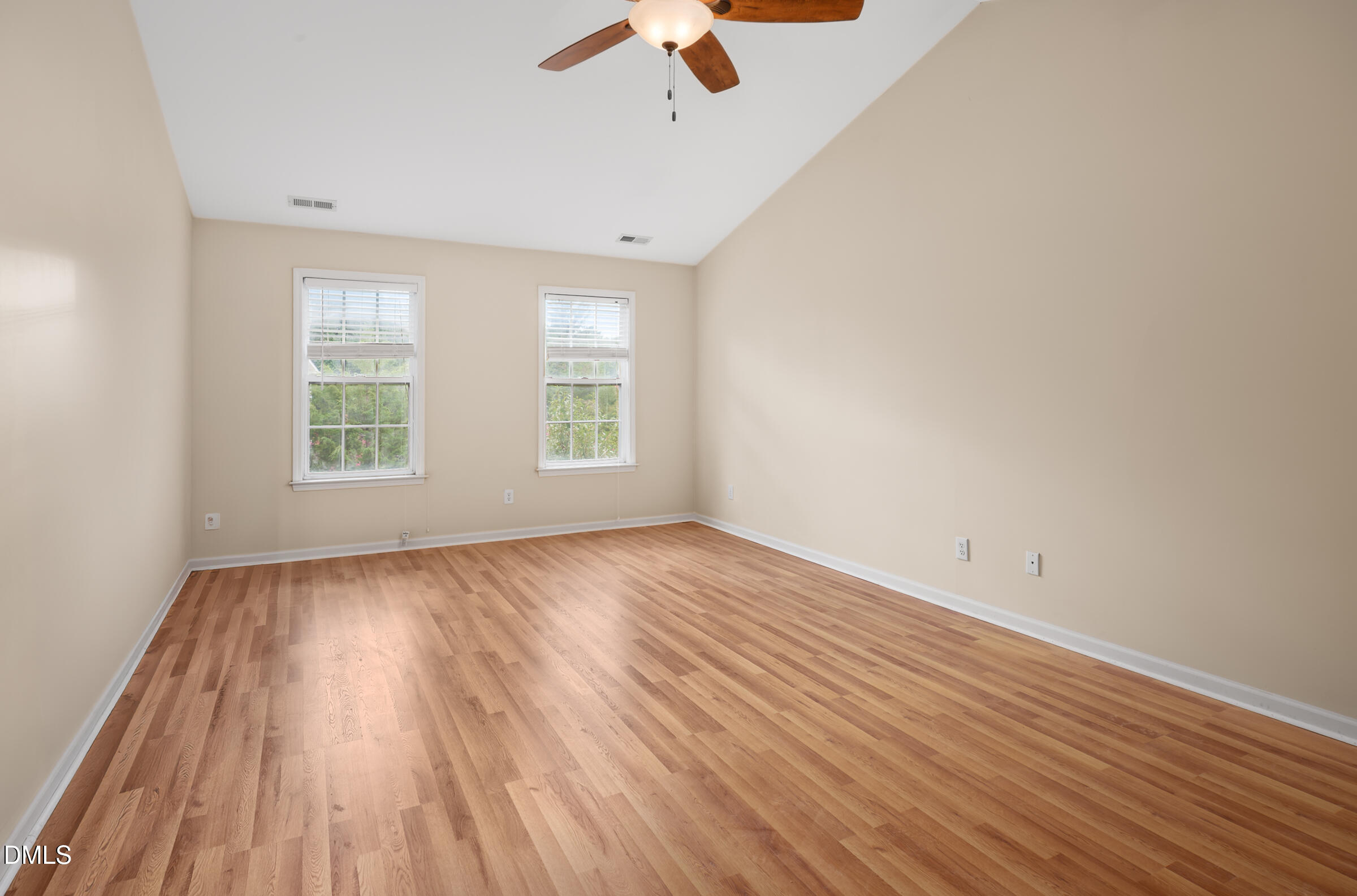 533 Carriage Woods Circle Property Photo 16