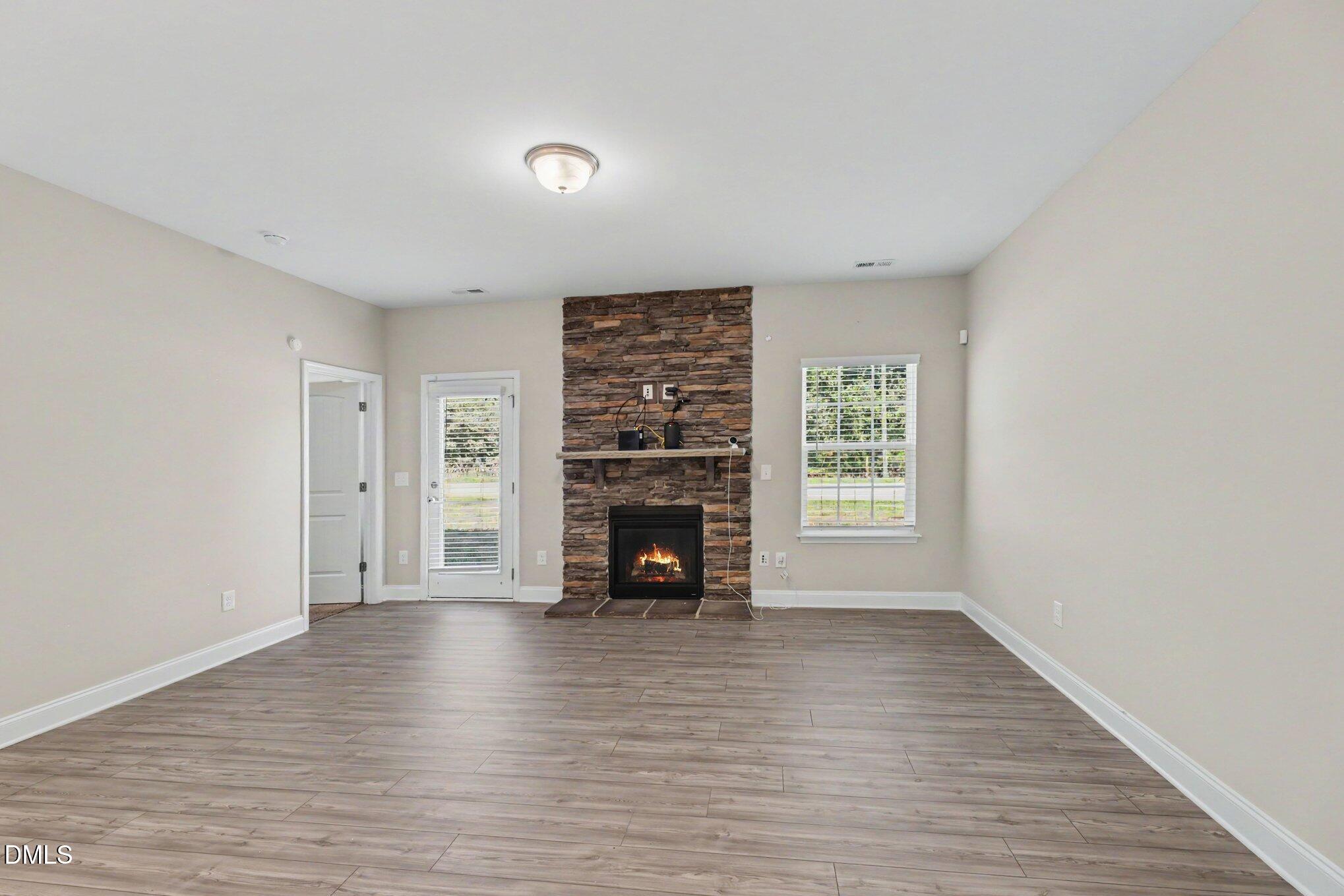 2238 Campbell Loop Property Photo 6
