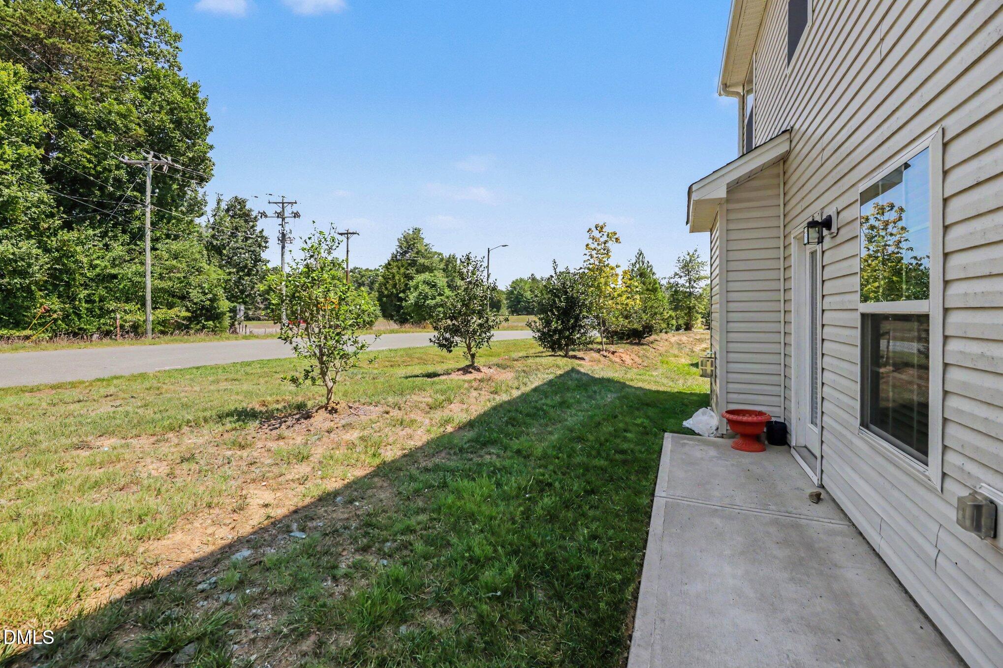 2238 Campbell Loop Property Photo 16
