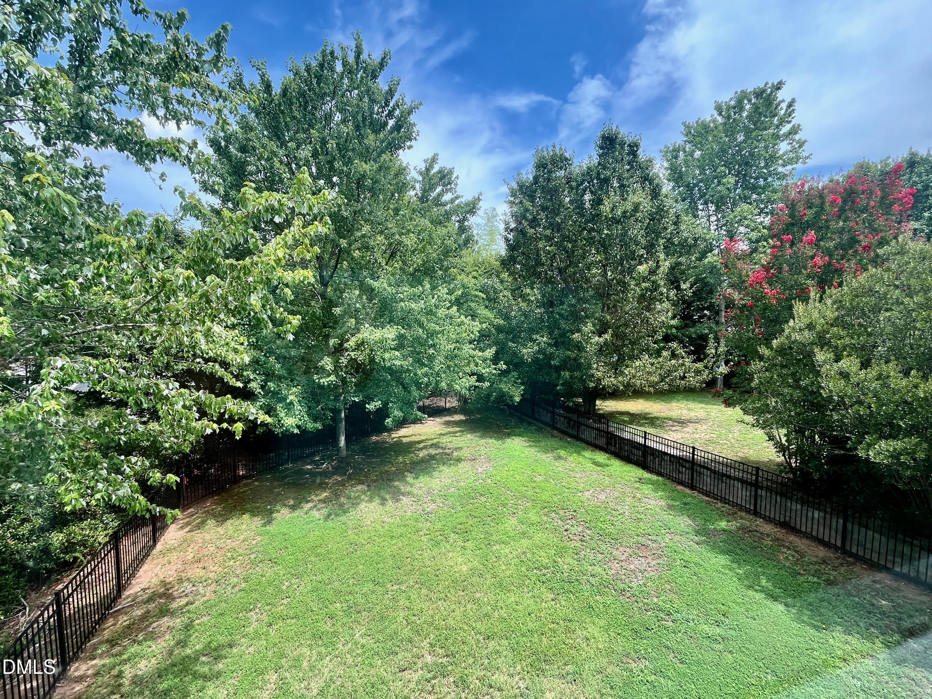 239 Northlands Drive Property Photo 2