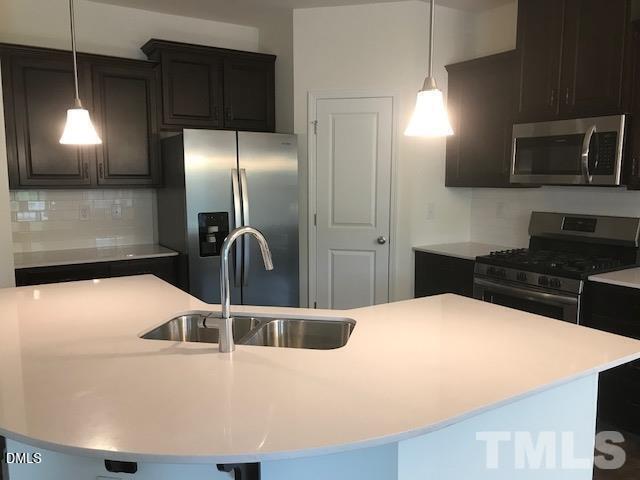 6039 Beale Loop Property Photo 6
