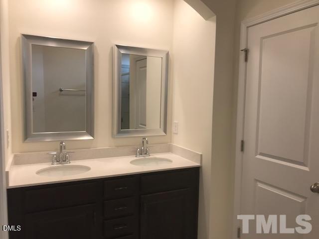 6039 Beale Loop Property Photo 11
