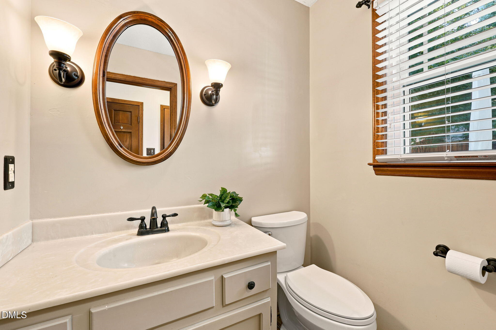 206 Whitehall Way Property Photo 22