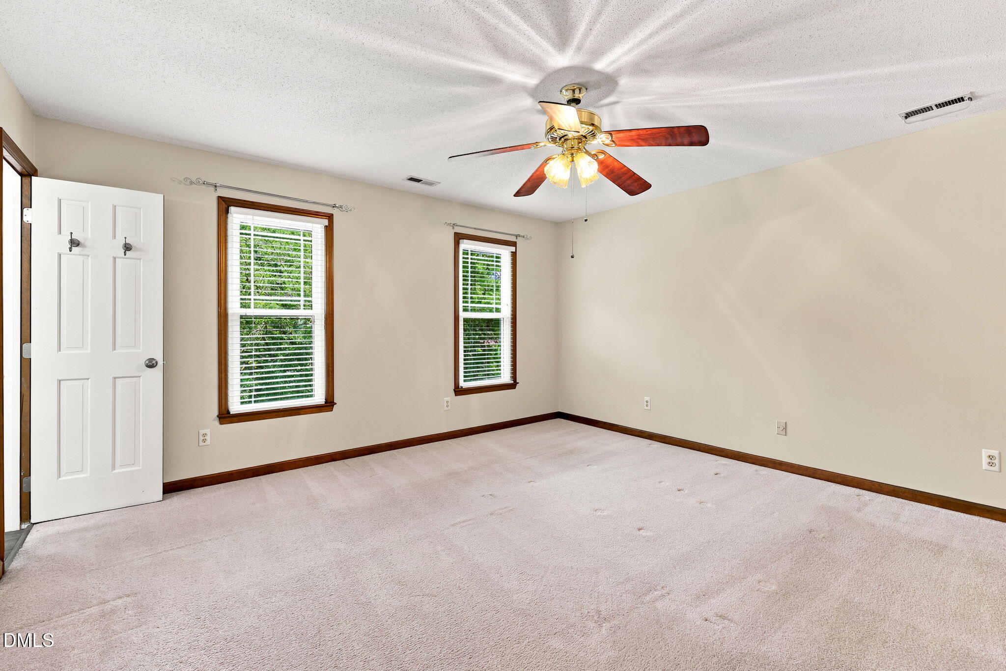 206 Whitehall Way Property Photo 23