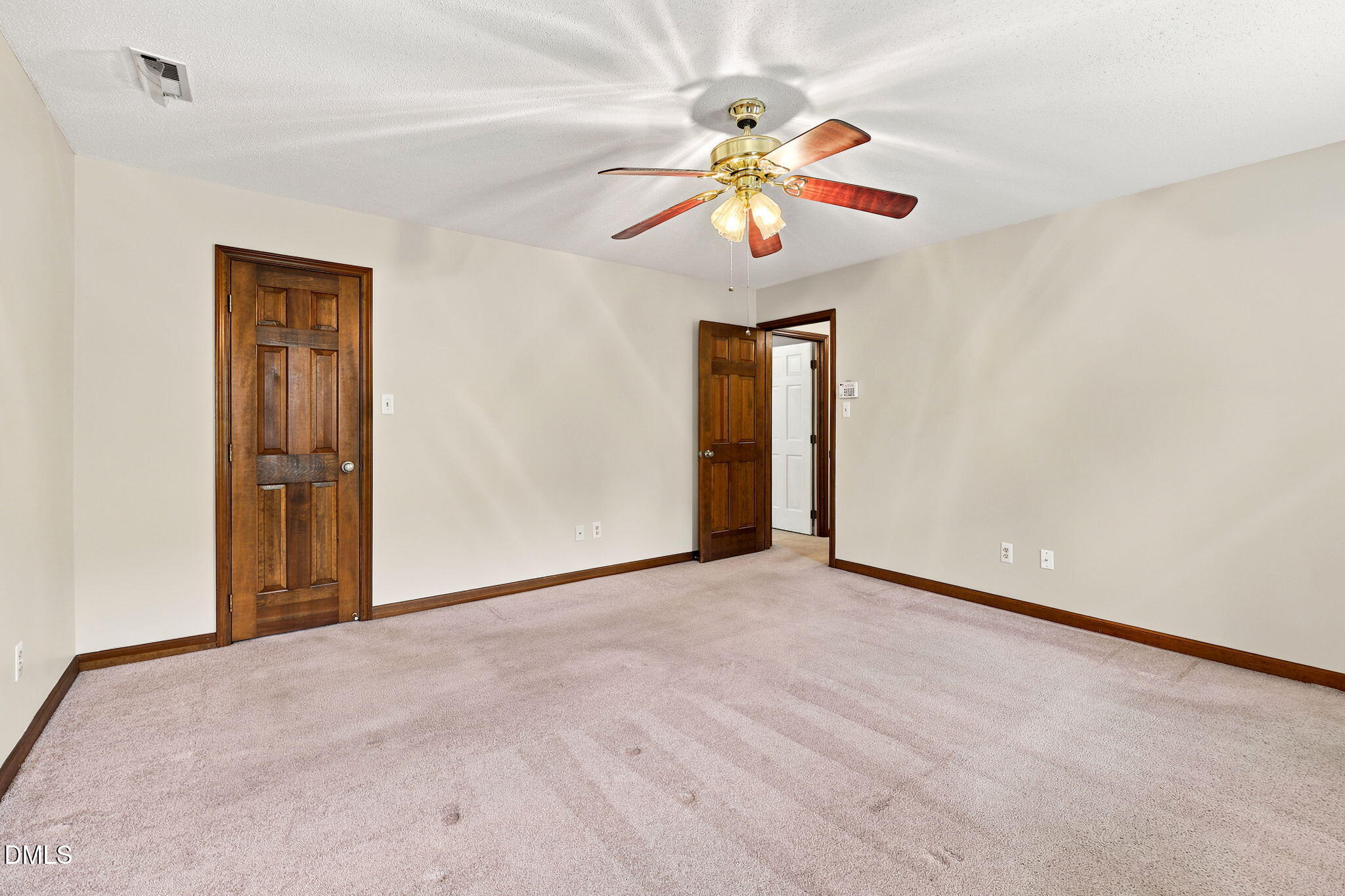 206 Whitehall Way Property Photo 24