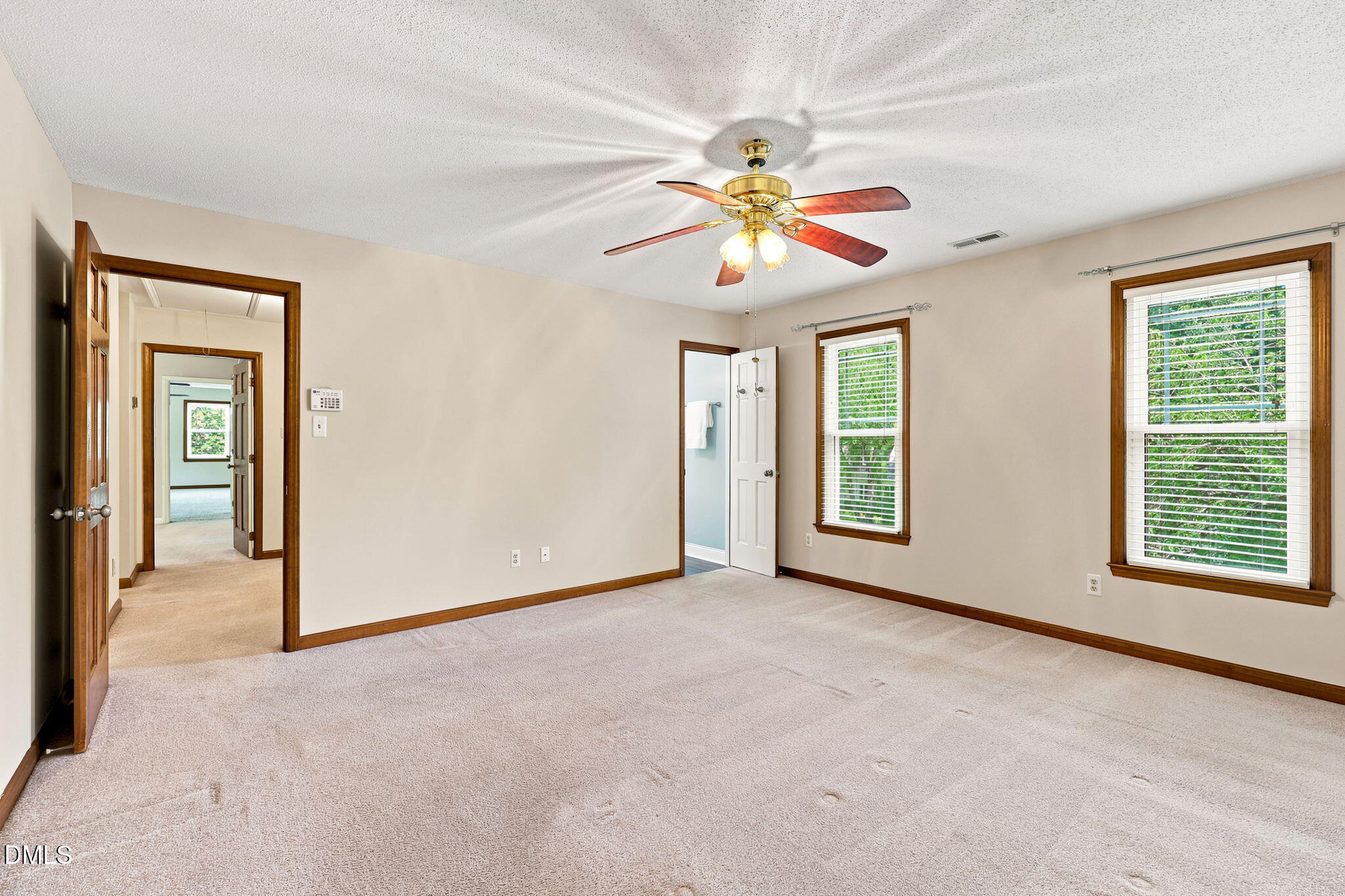 206 Whitehall Way Property Photo 25