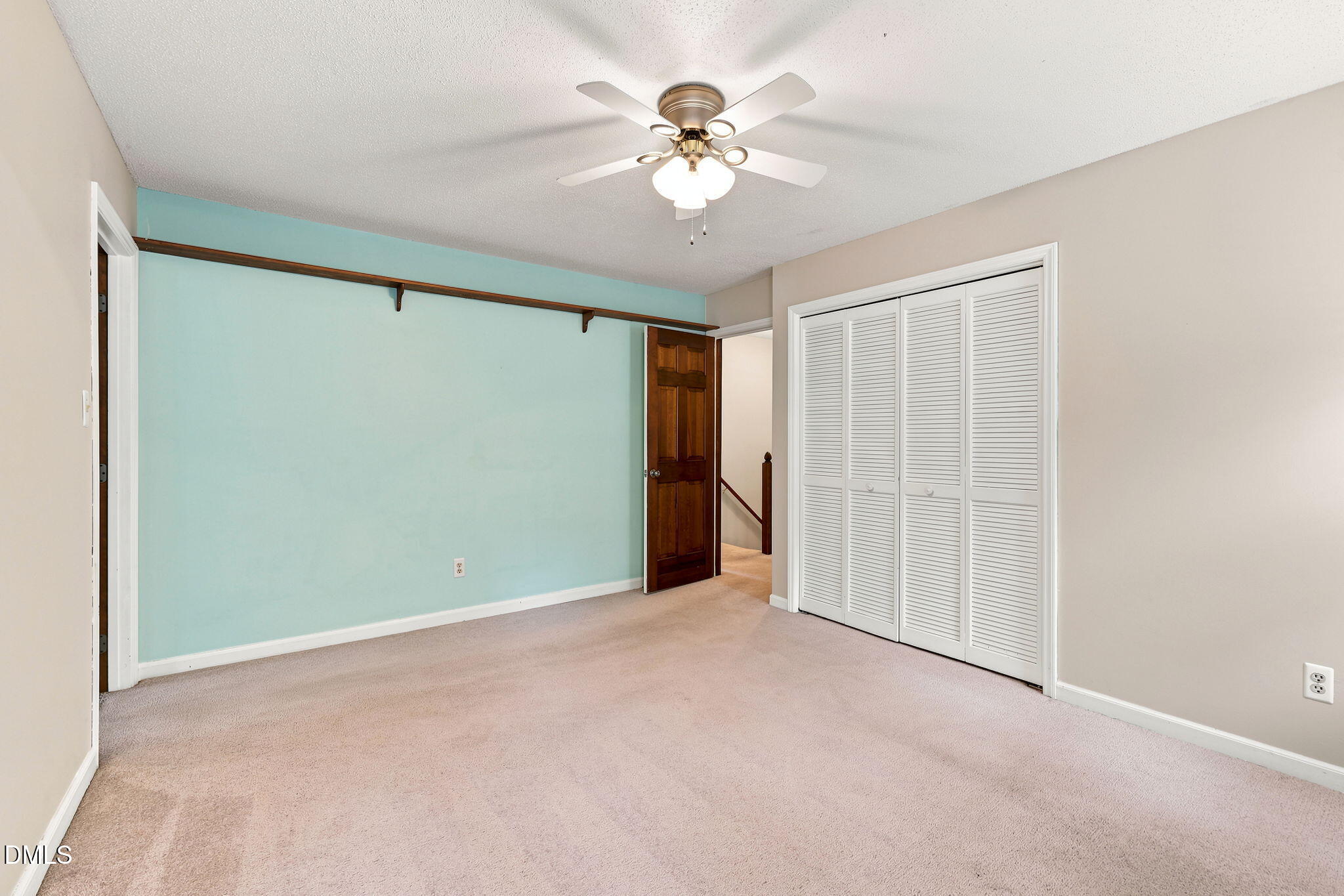 206 Whitehall Way Property Photo 34