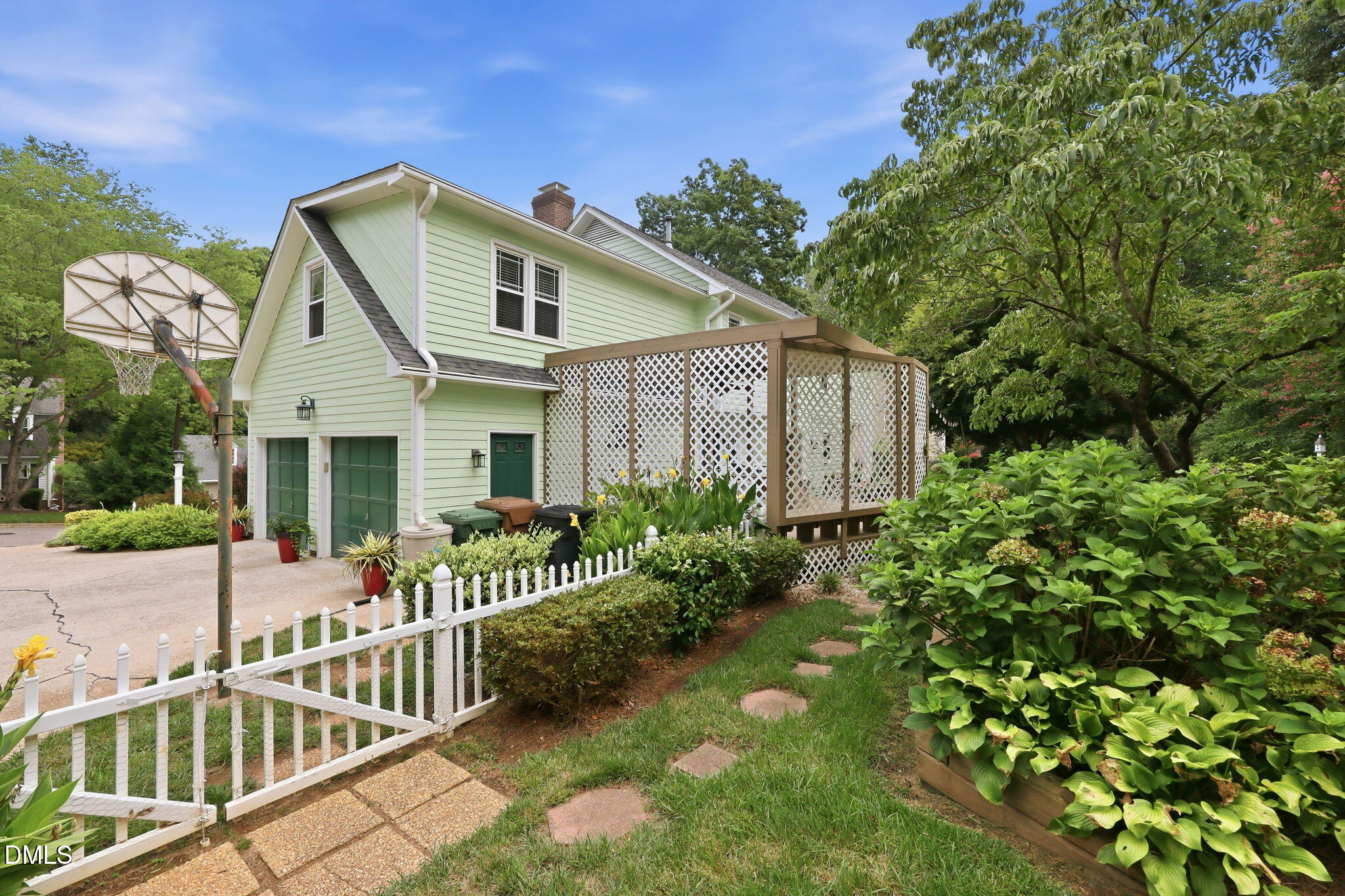 206 Whitehall Way Property Photo 44