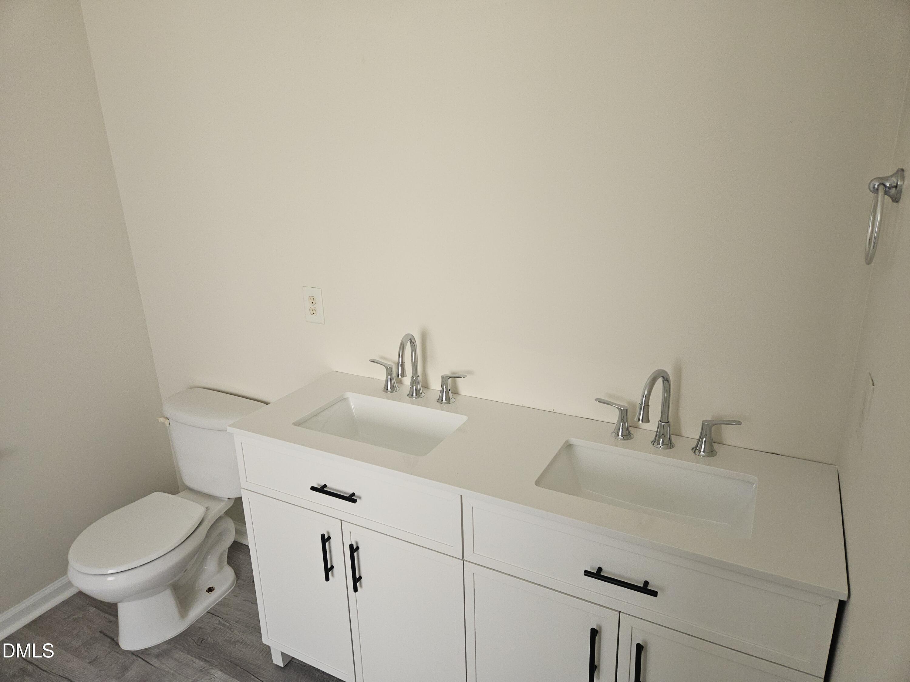 5900 Wynmore Road Property Photo 11
