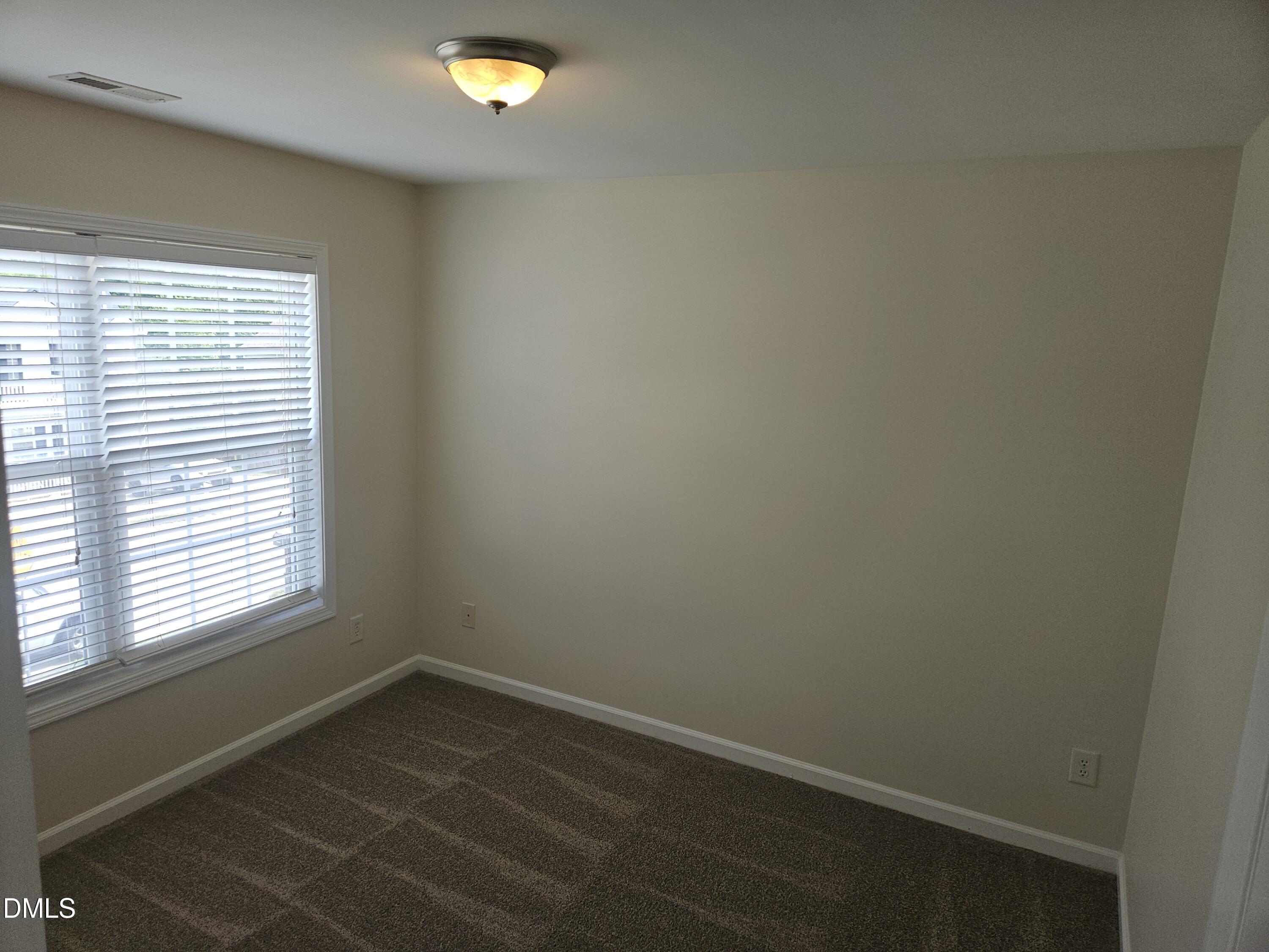 5900 Wynmore Road Property Photo 16