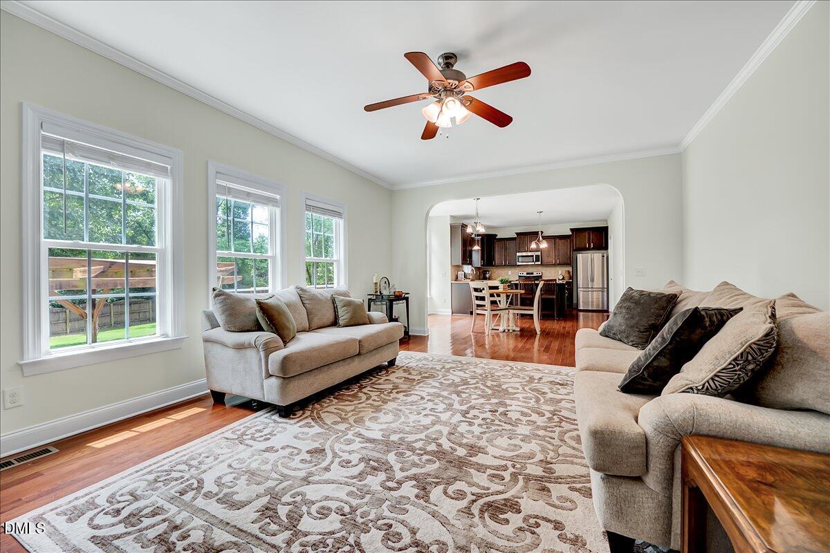 8104 Consella Way Property Photo 9