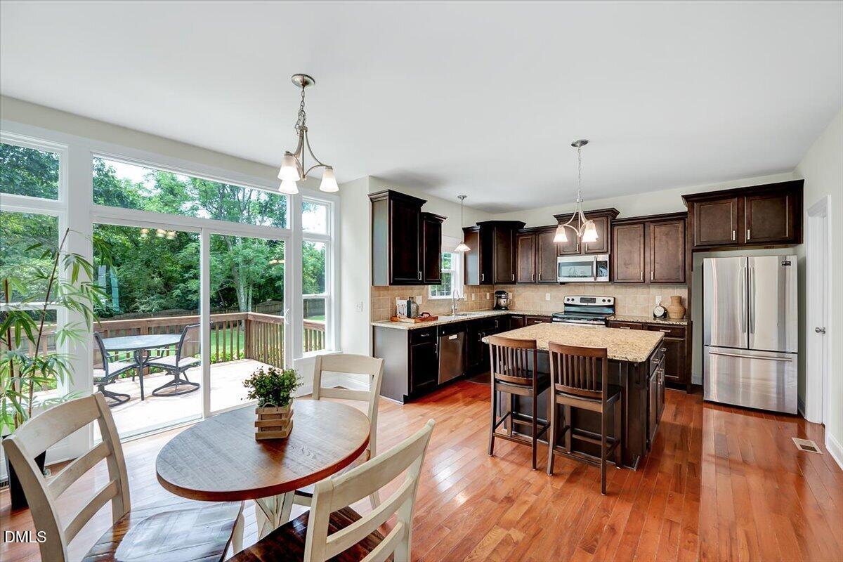 8104 Consella Way Property Photo 10