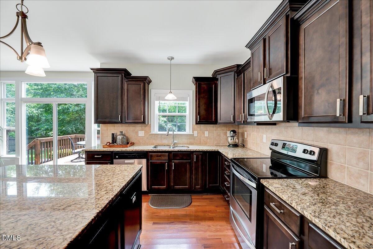 8104 Consella Way Property Photo 12
