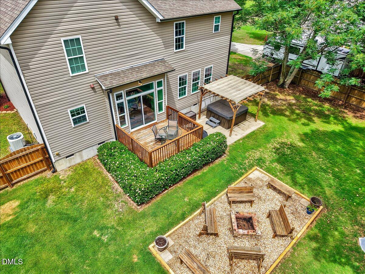 8104 Consella Way Property Photo 28