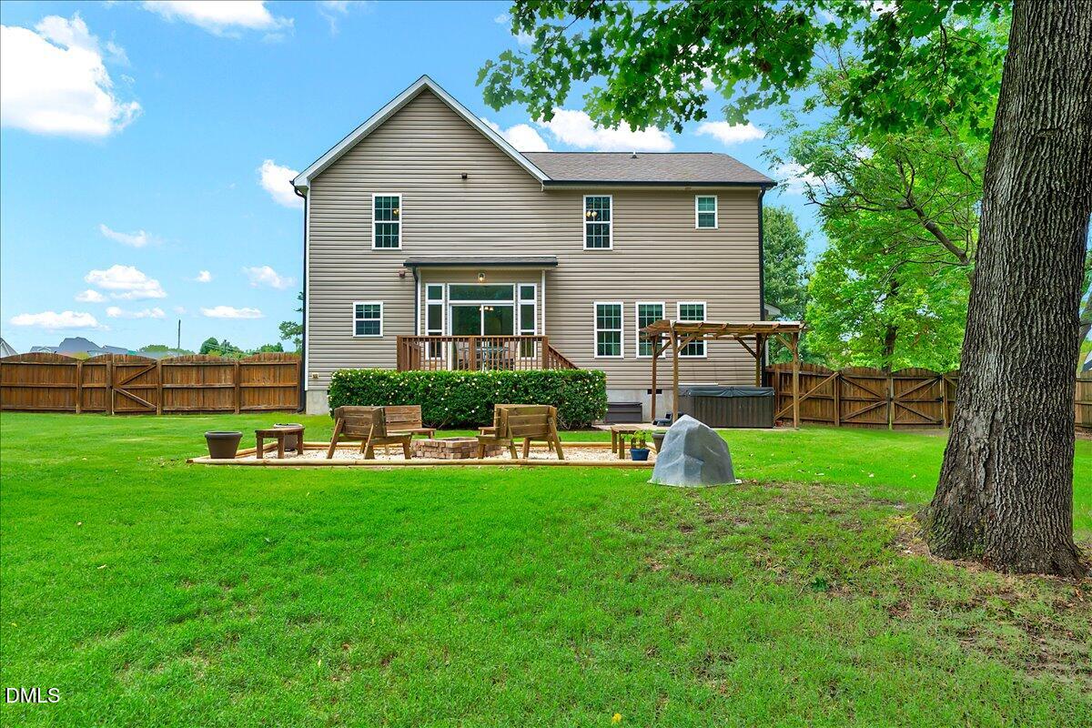8104 Consella Way Property Photo 29