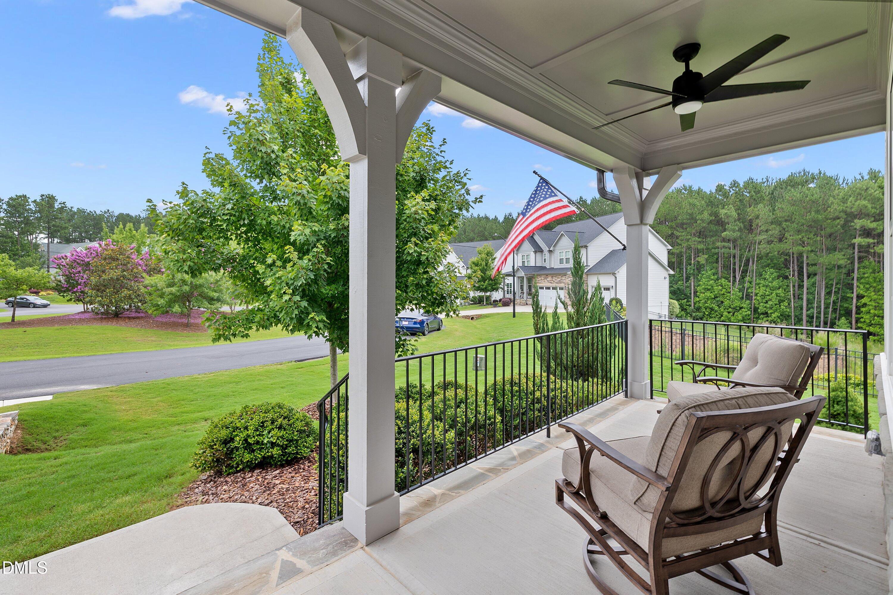 1317 Magnolia Gln Circle Property Photo 3