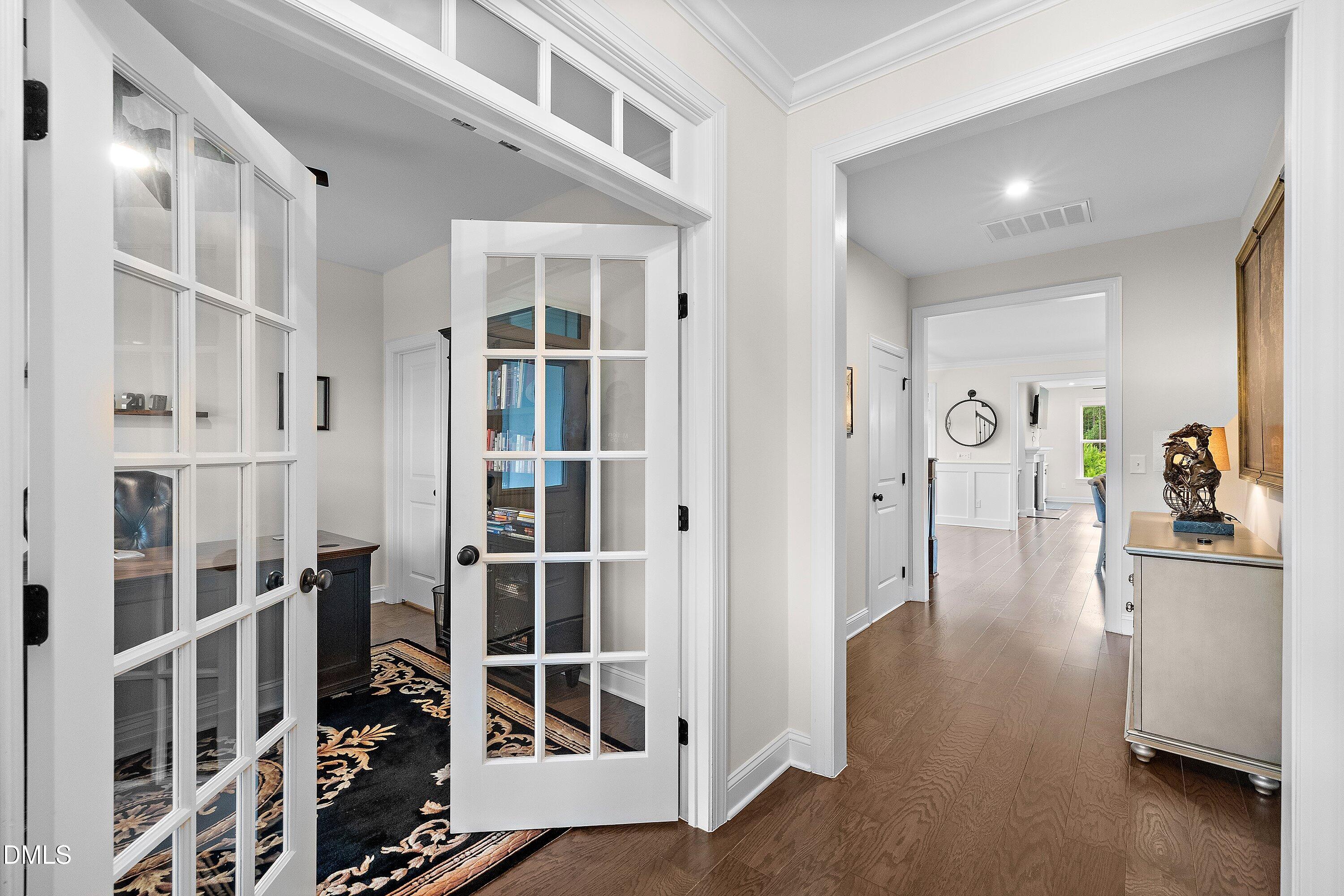 1317 Magnolia Gln Circle Property Photo 4