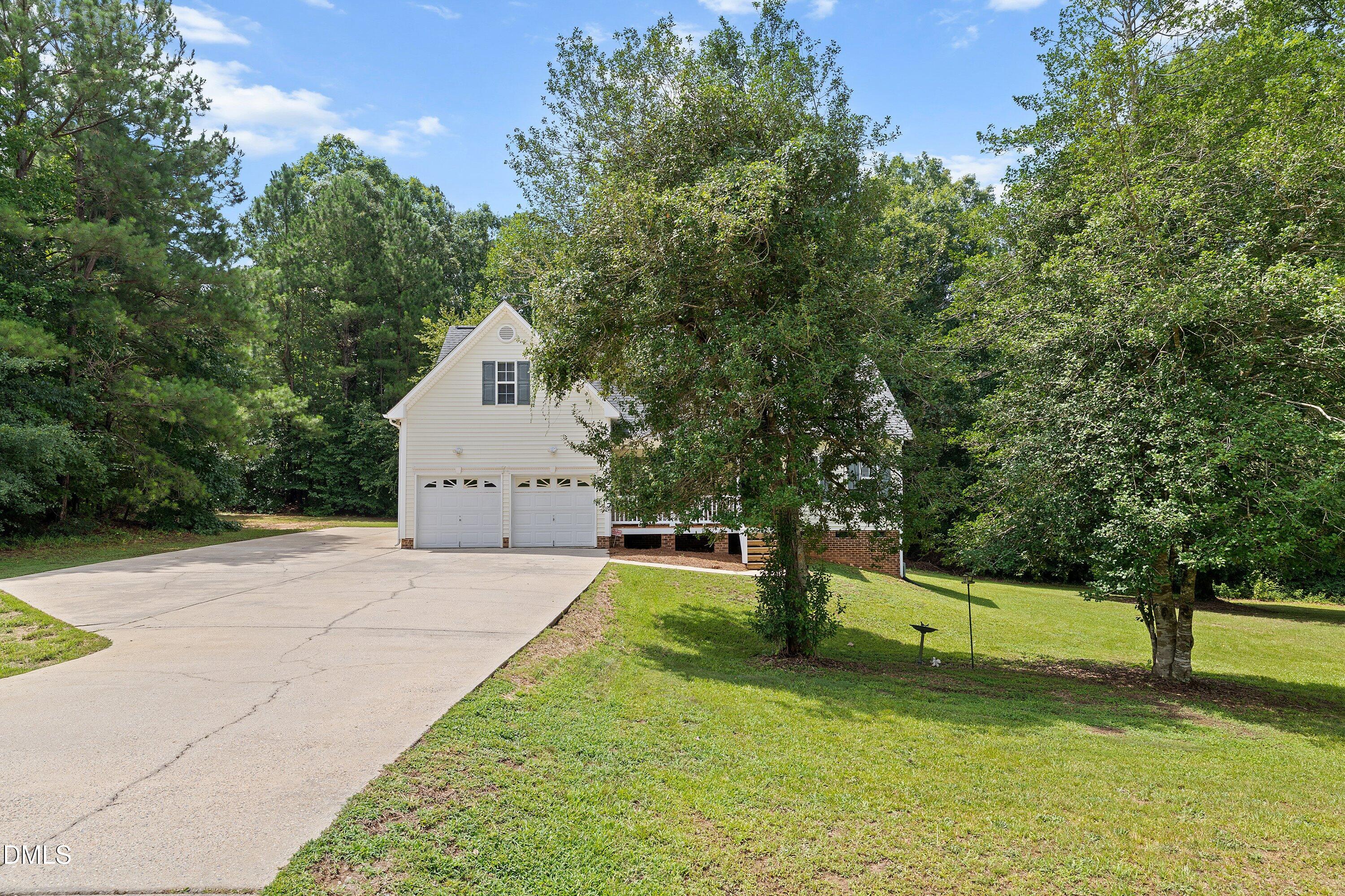 427 Carrington Drive Property Photo 3