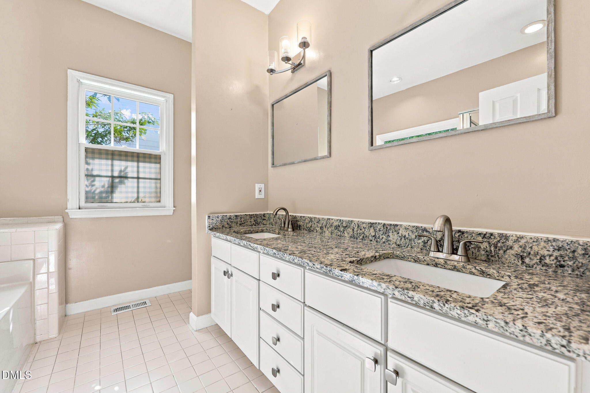 4705 Royal Troon Drive Property Photo 13
