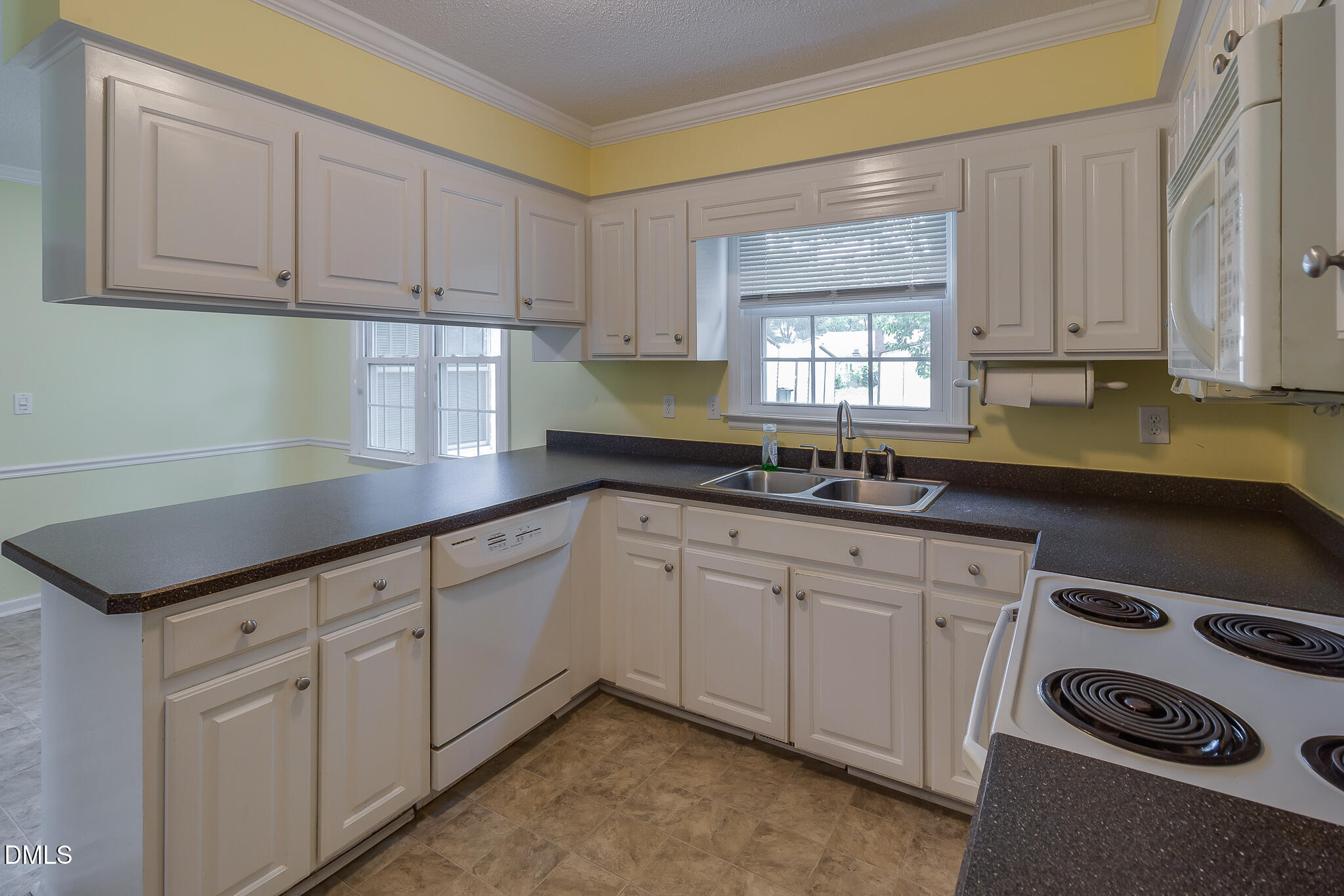 4124 Iverson Street Property Photo 13