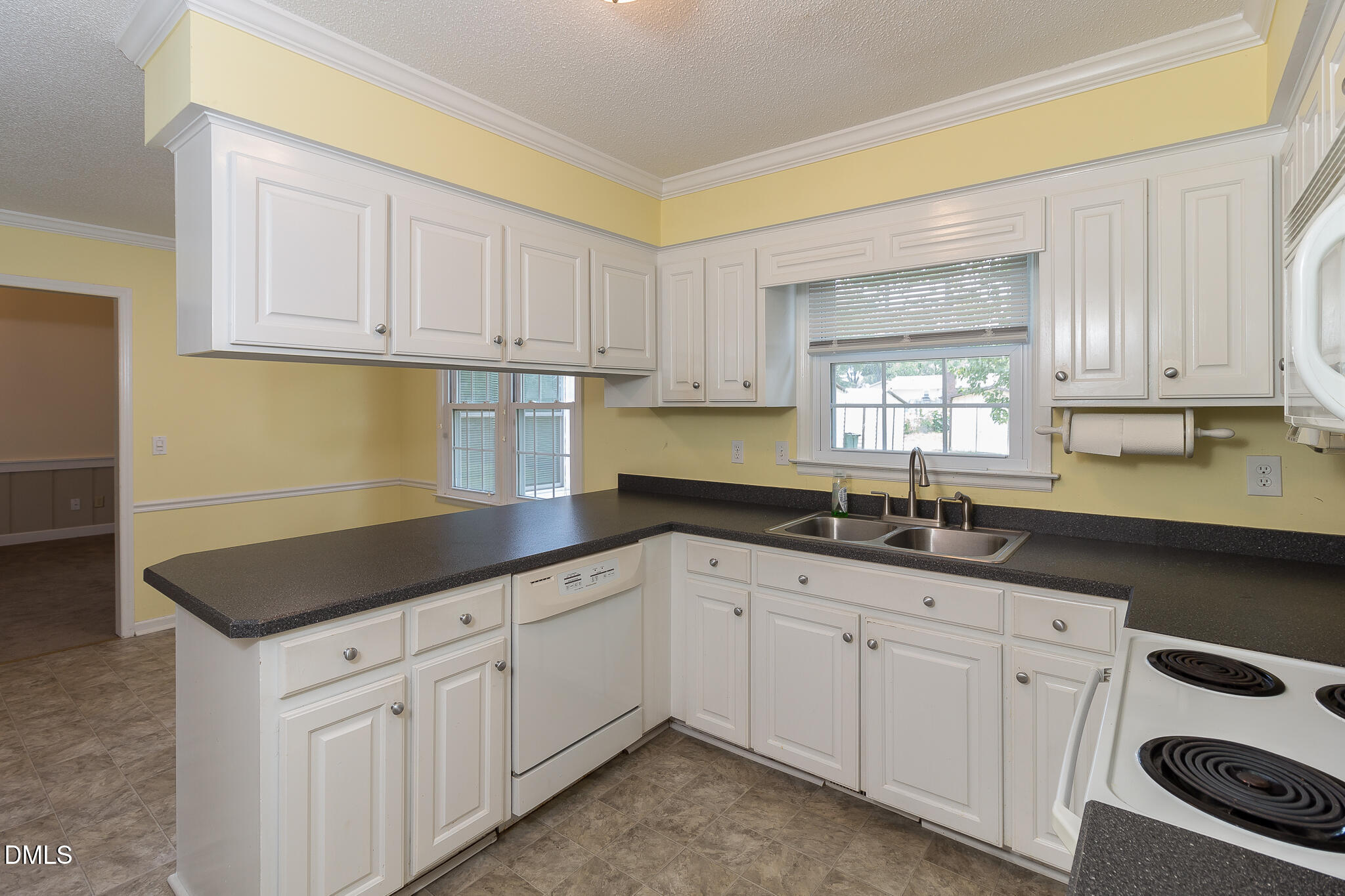 4124 Iverson Street Property Photo 28