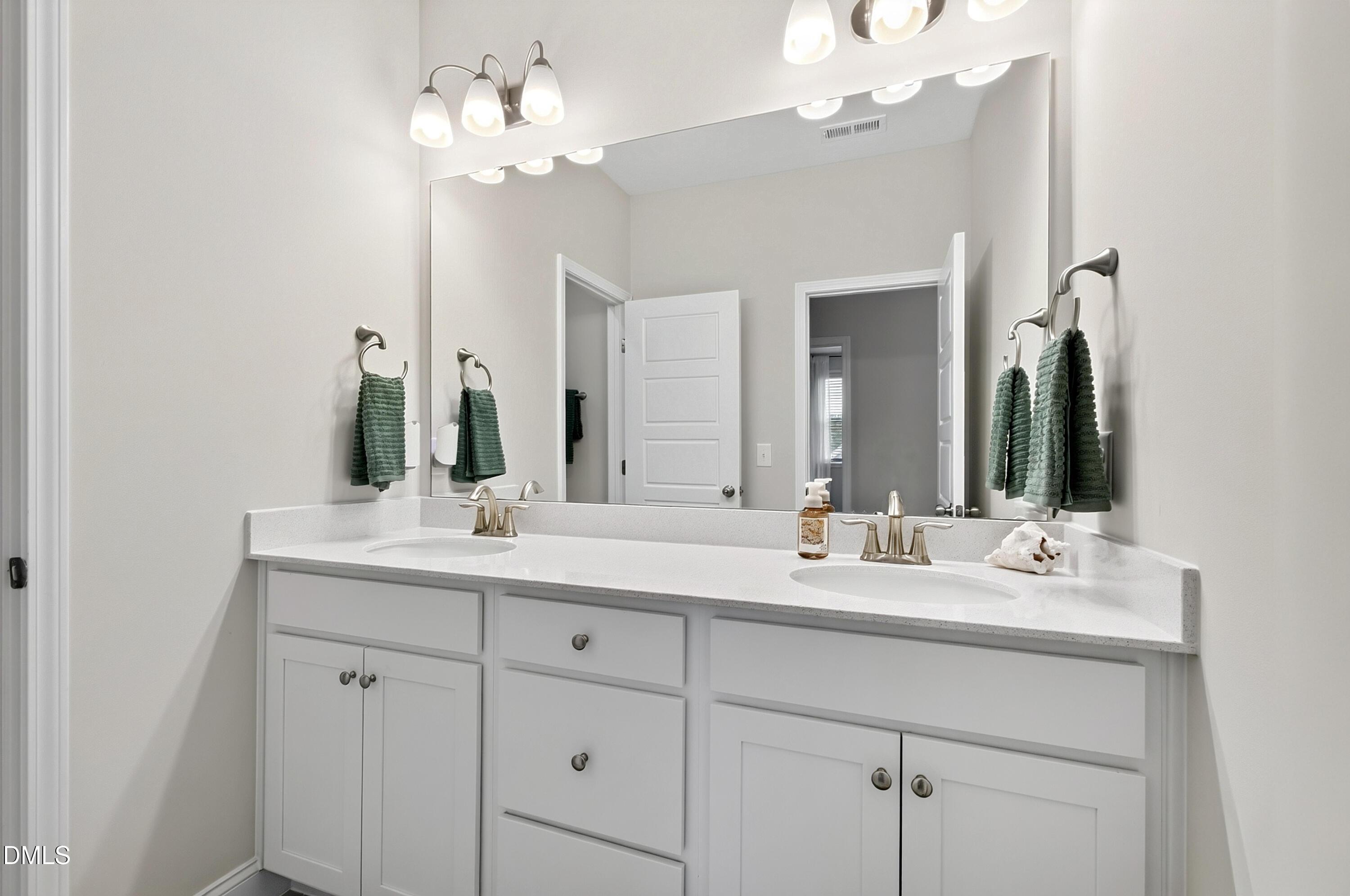 6741 Winter Garden Way Property Photo 38