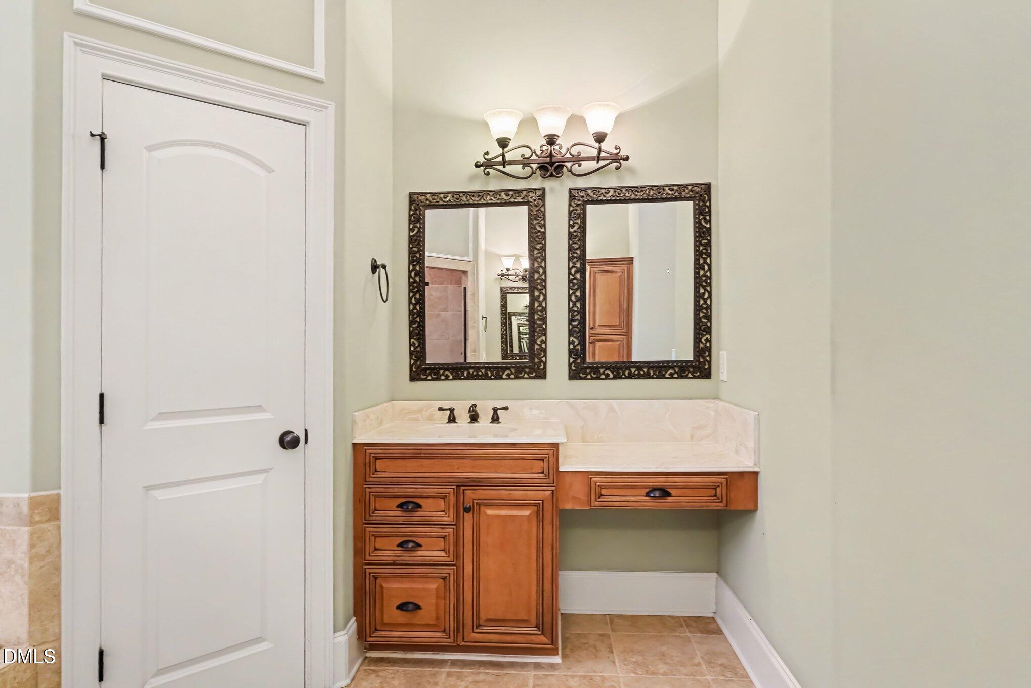 8120 Zinfandel Drive Property Photo 41