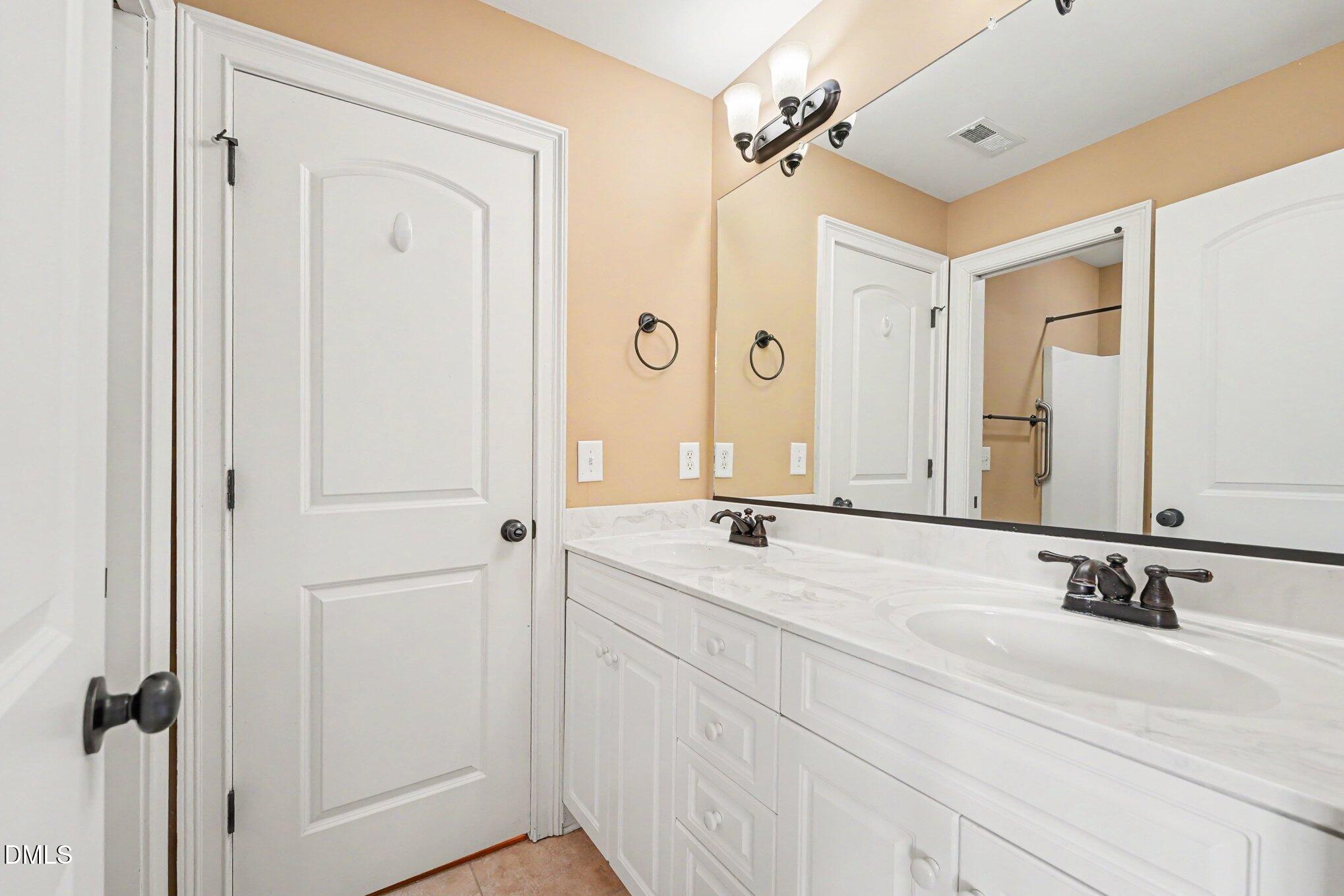 8120 Zinfandel Drive Property Photo 43