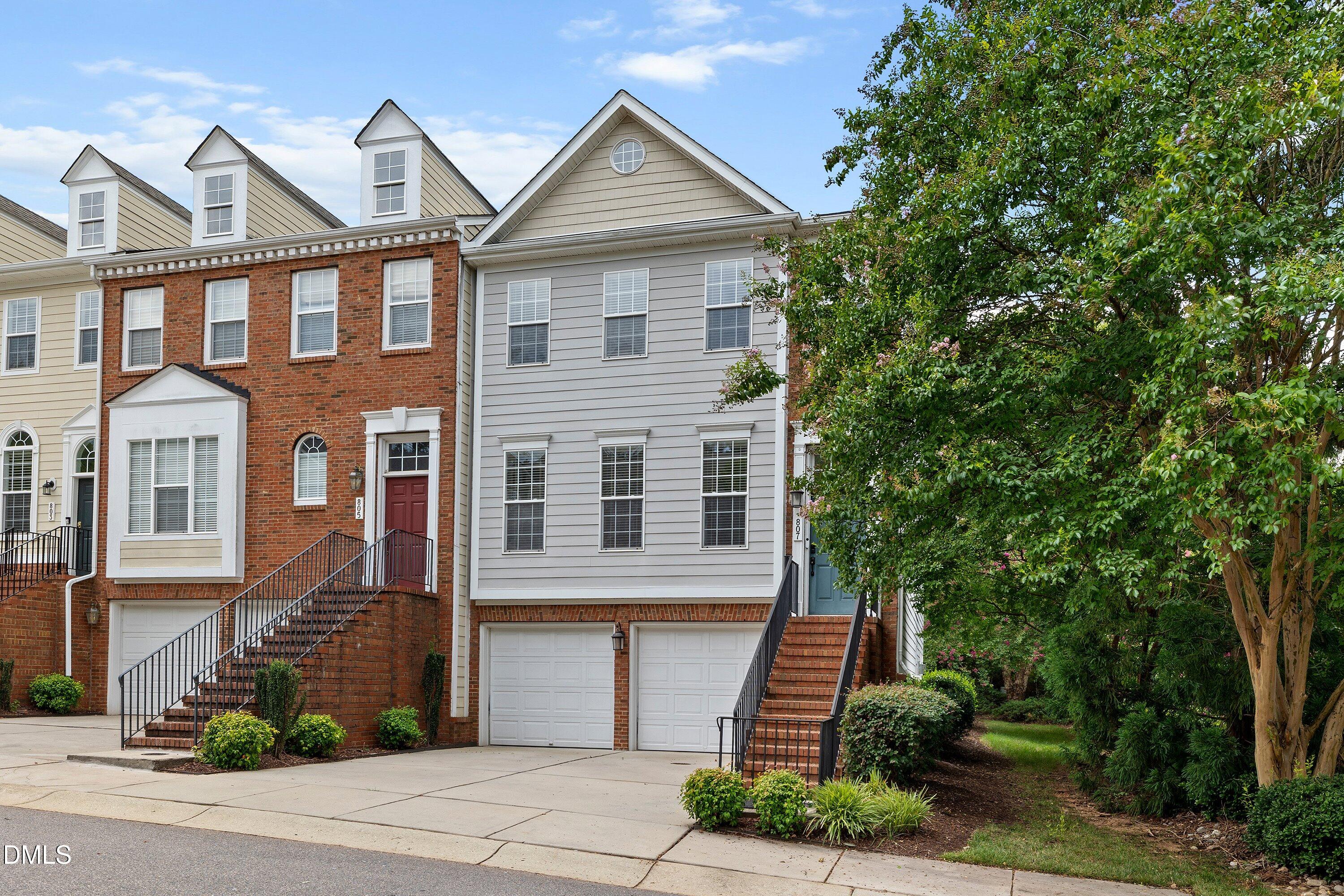 807 Kirkeenan Circle Property Photo 2