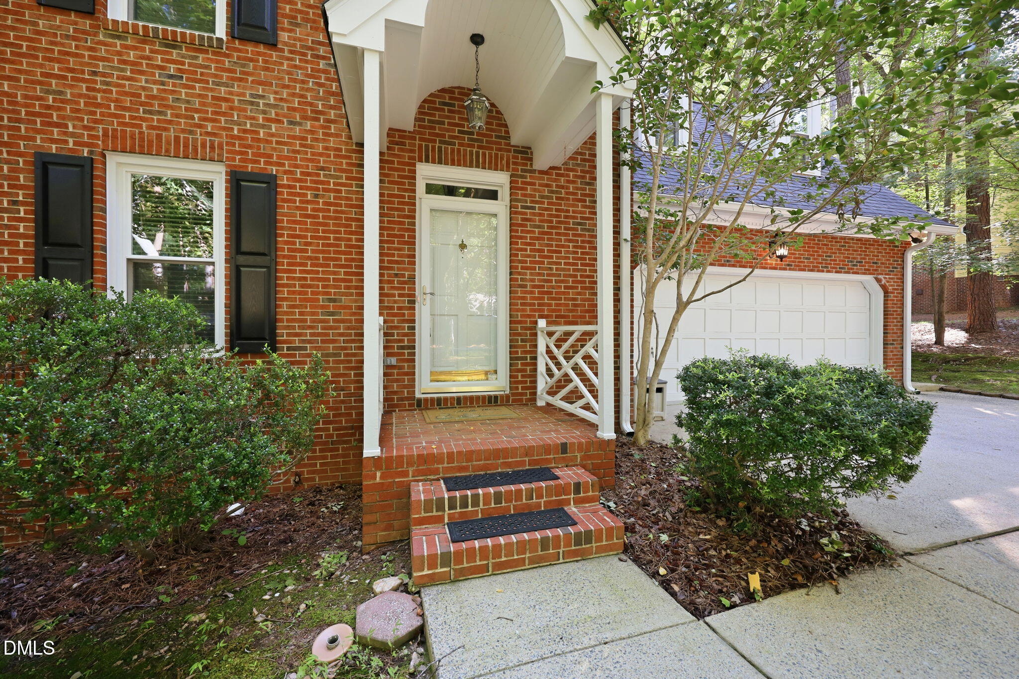 12204 Warwickshire Way Property Photo 7