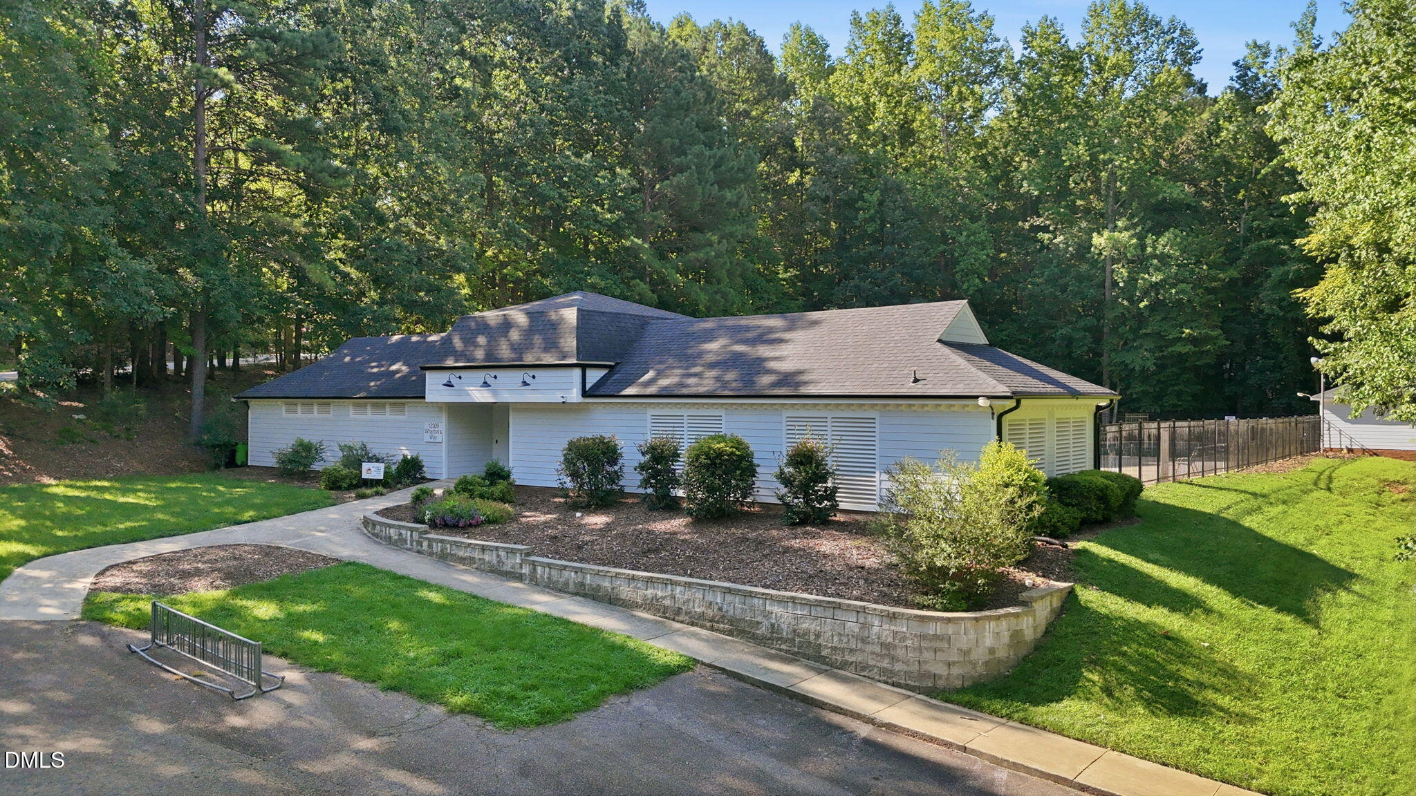 12204 Warwickshire Way Property Photo 44