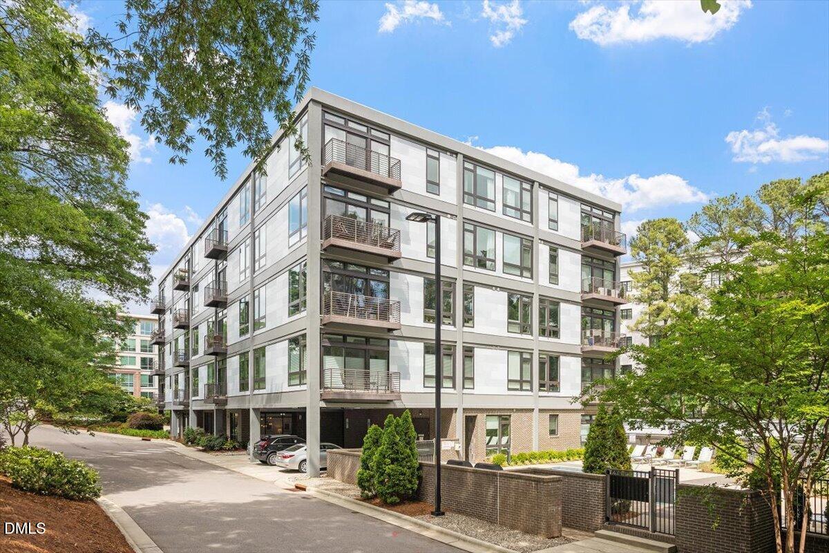 1300 Saint Marys Street 207