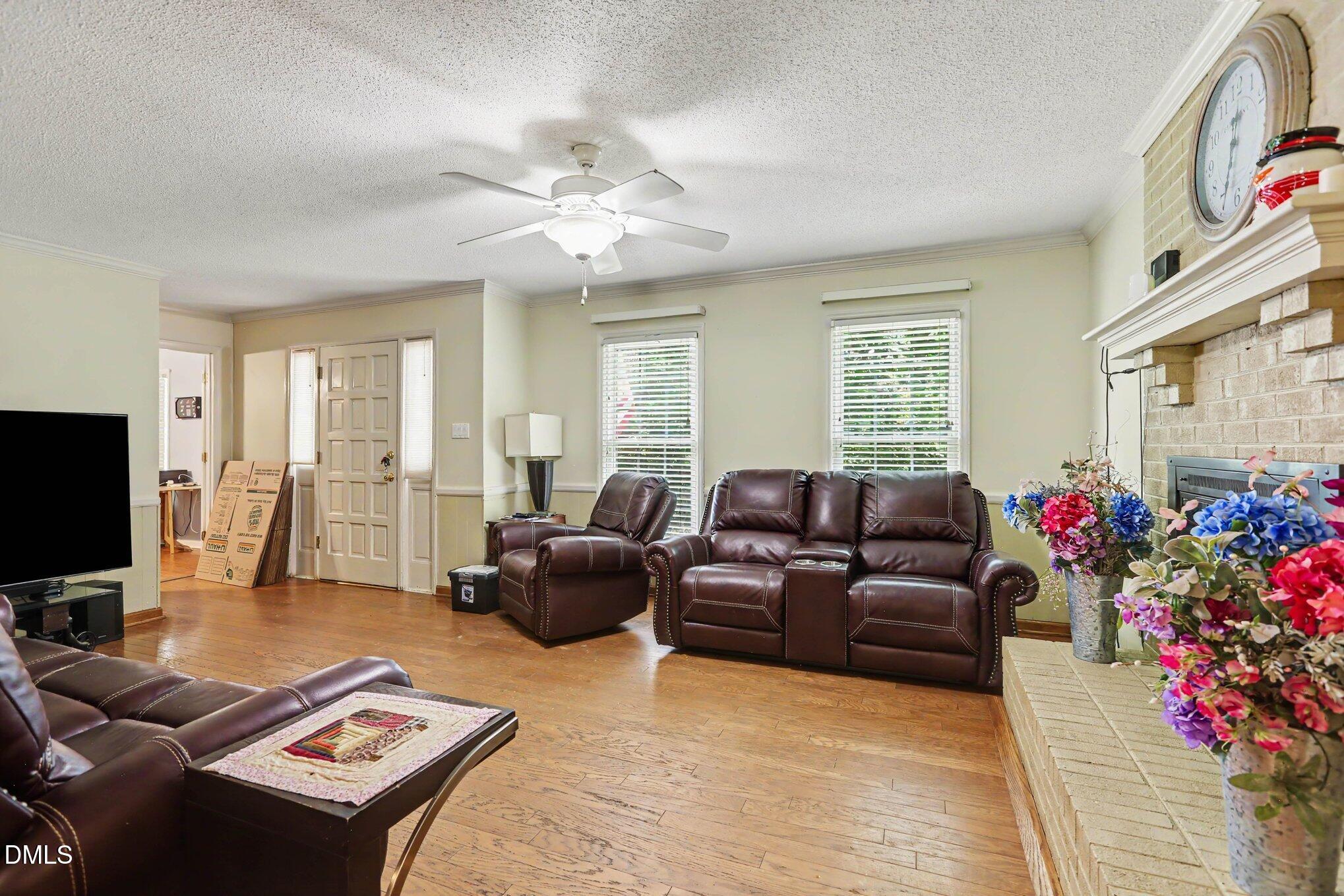 118 Laurston Court Property Photo 3