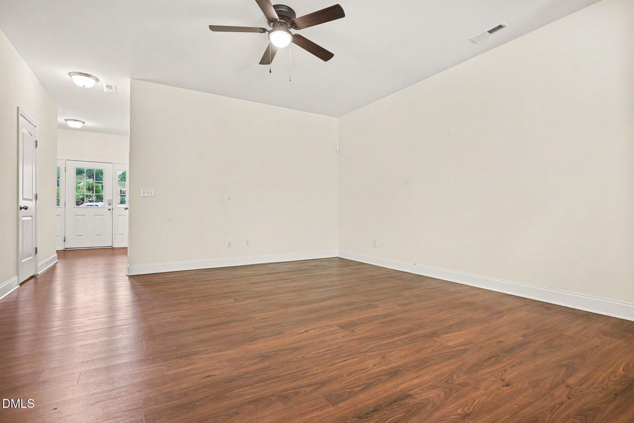 270 E Porthaven Way Property Photo 7