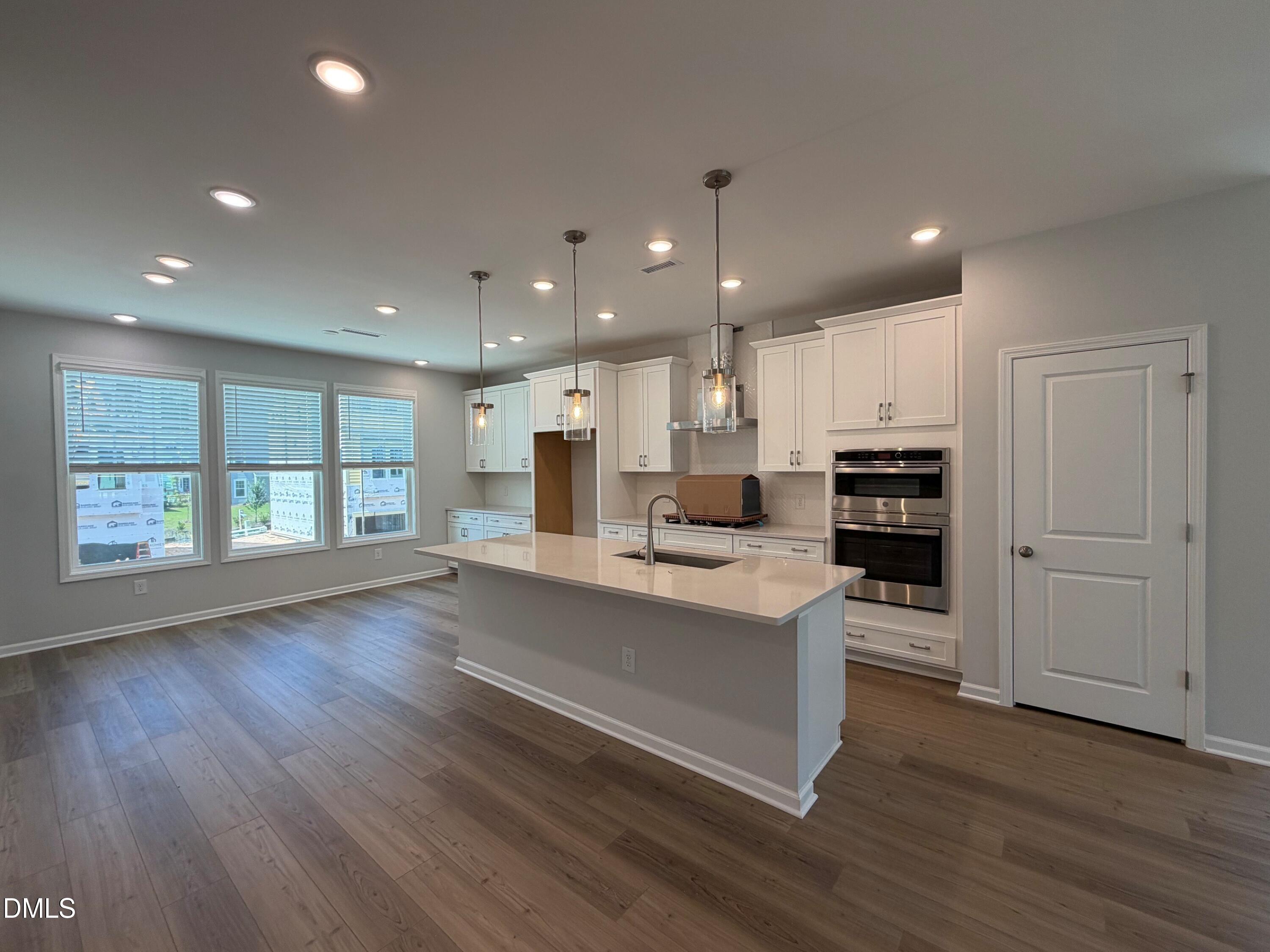 9045 Hazy Jade Way Property Photo 2