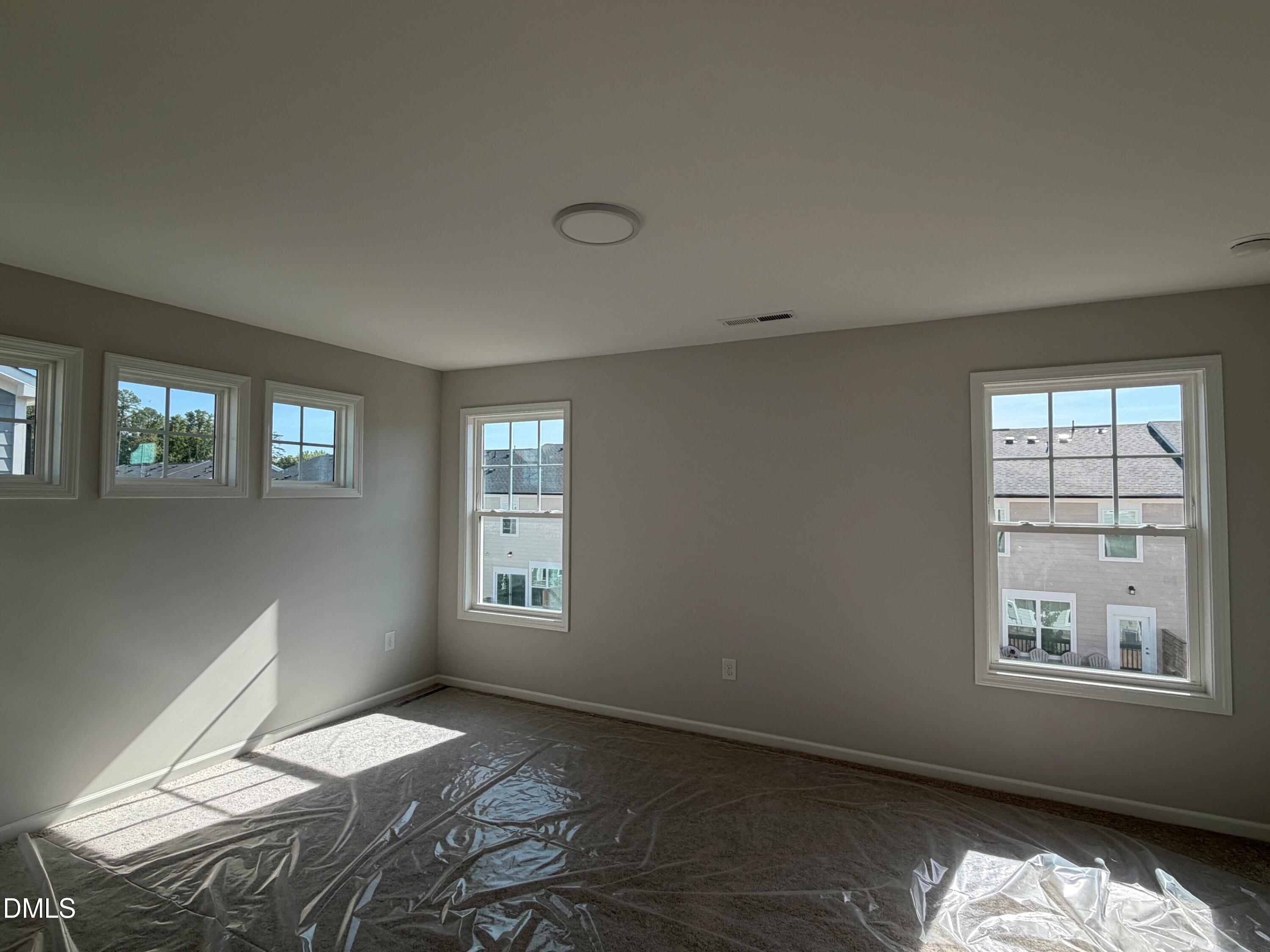 9045 Hazy Jade Way Property Photo 5