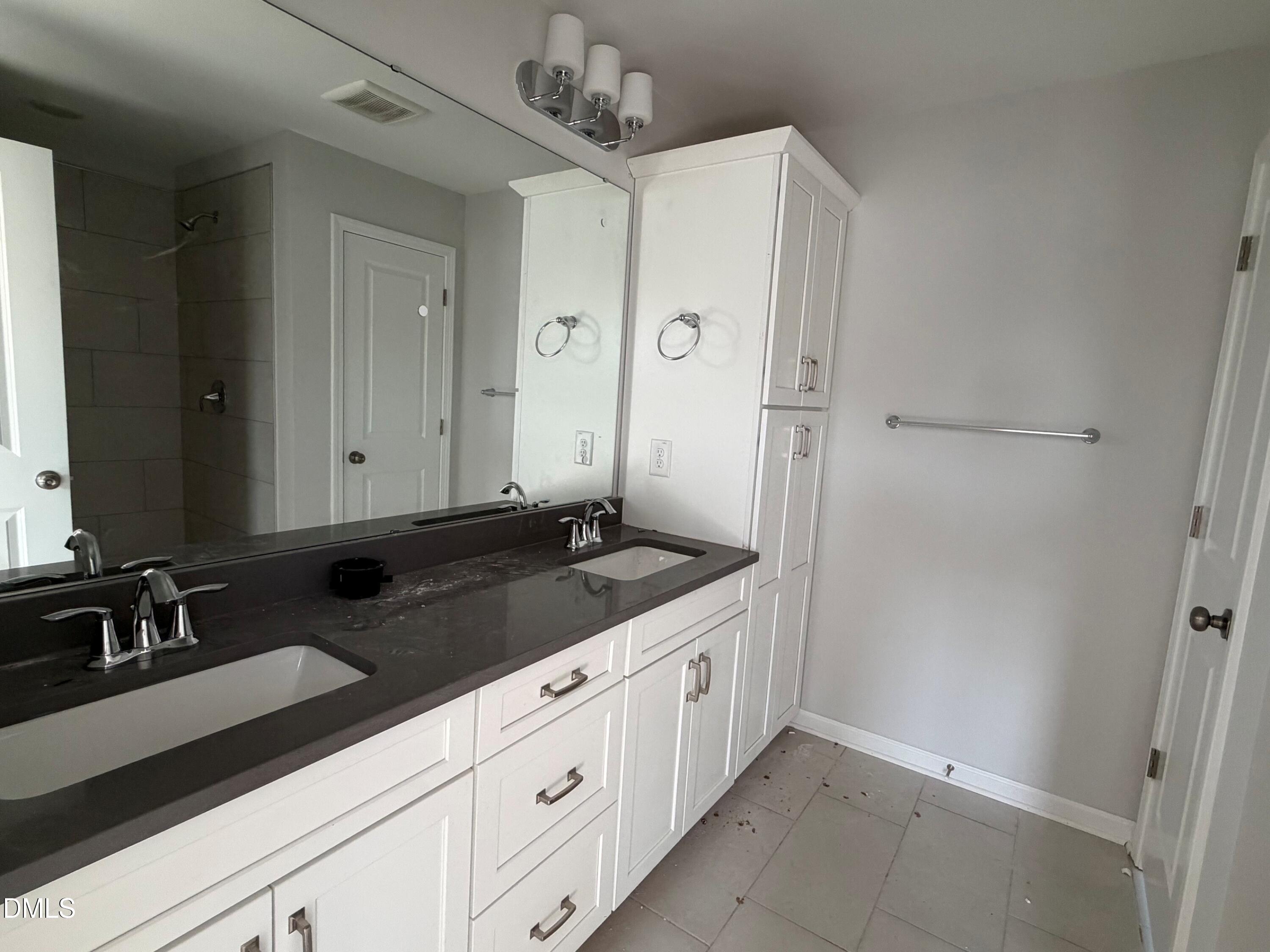 9045 Hazy Jade Way Property Photo 6