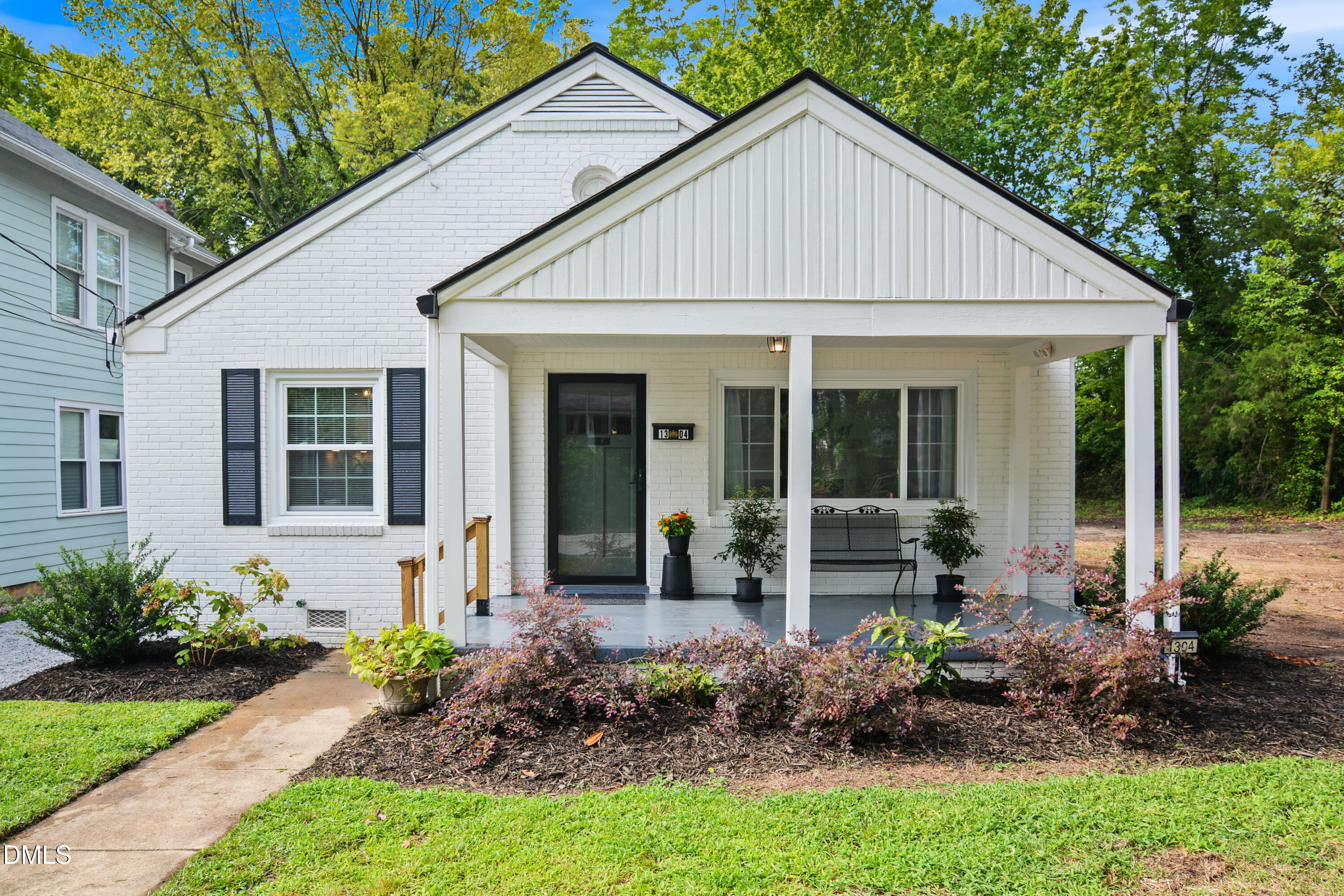 1304 E Jones Street Property Photo 1