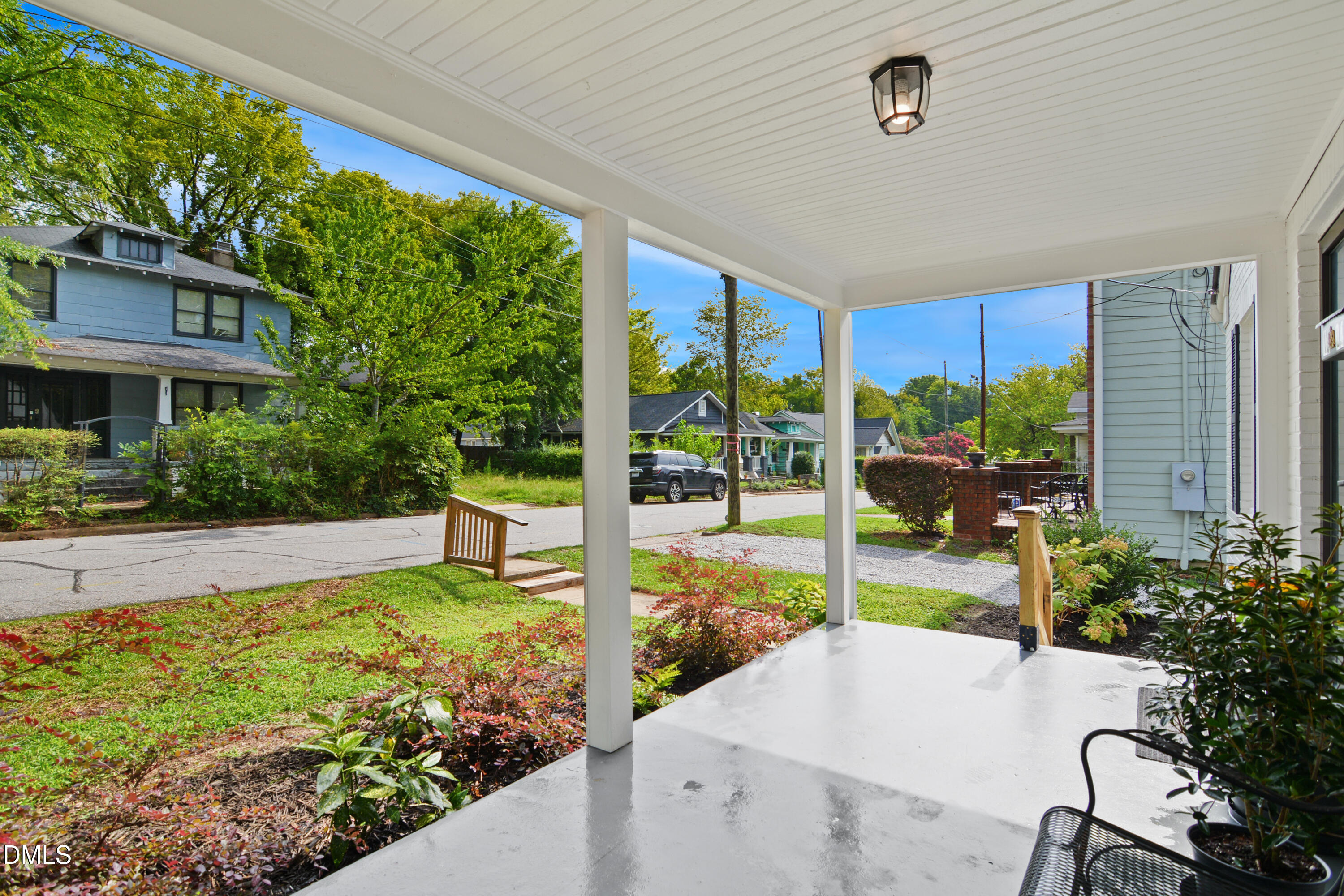 1304 E Jones Street Property Photo 5
