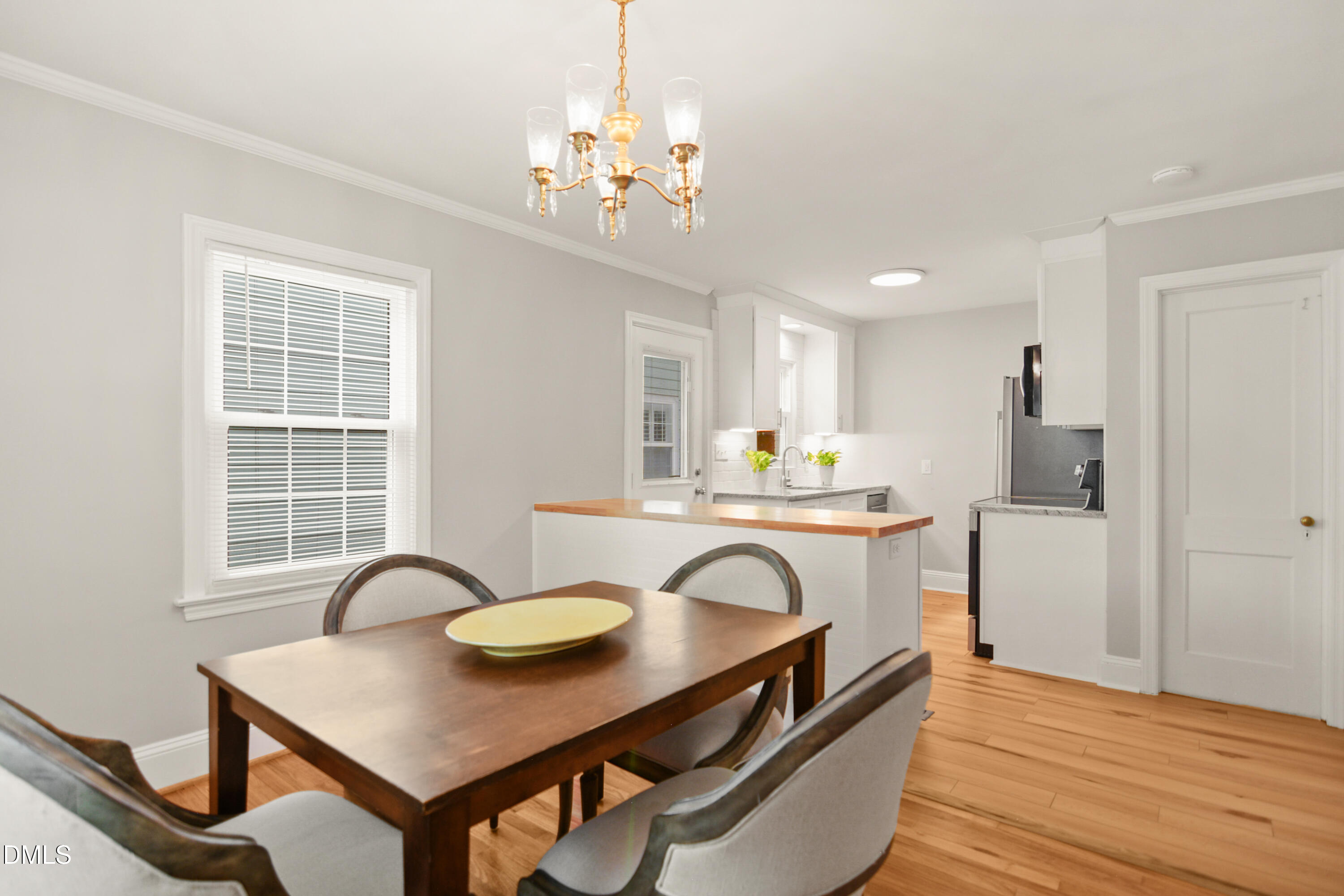 1304 E Jones Street Property Photo 12