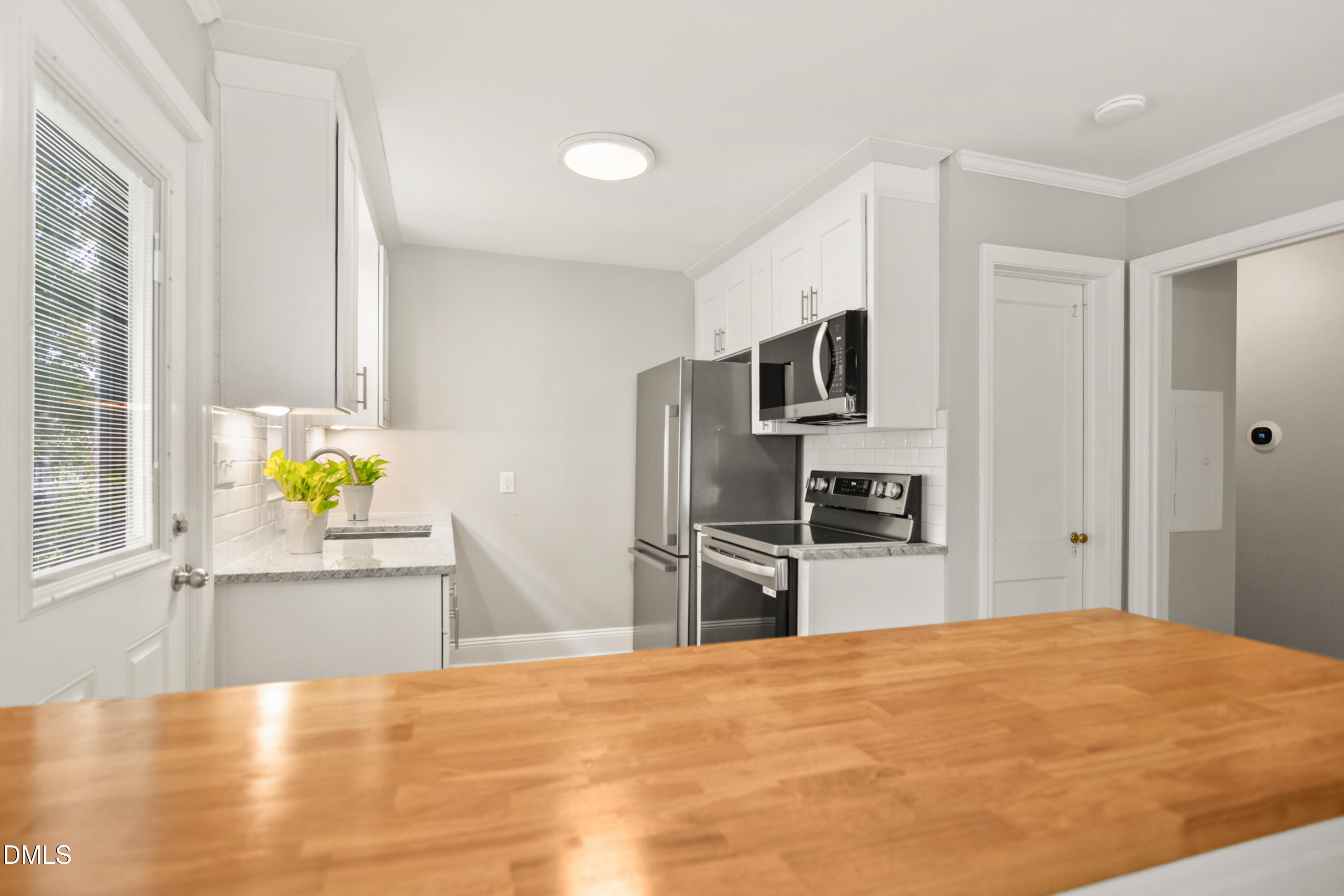 1304 E Jones Street Property Photo 14