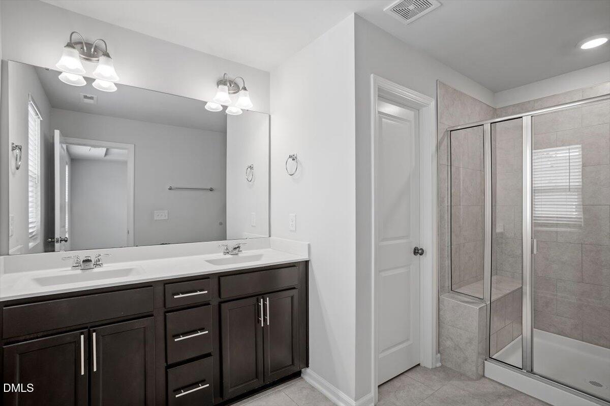 168 Daisy Meadow Lane Property Photo 8